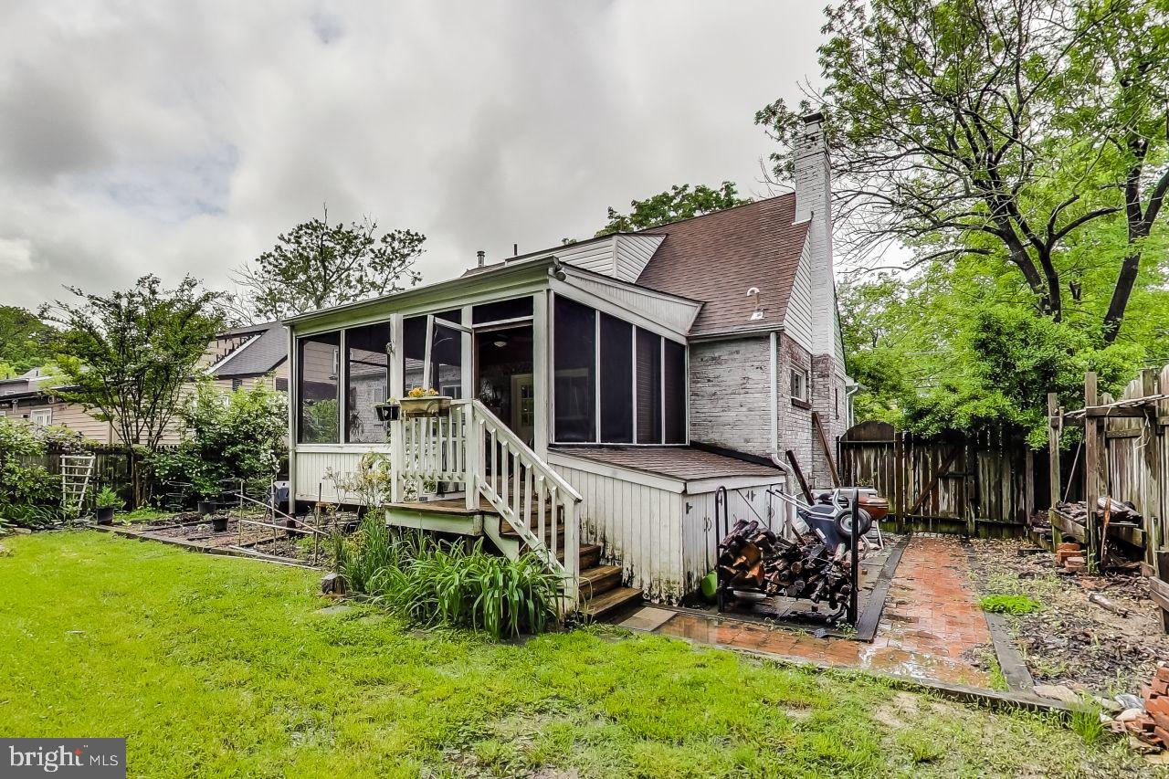 GLENMONT HILLS - Residential Lease