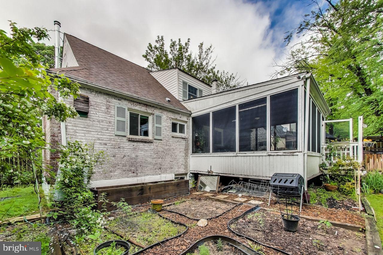 GLENMONT HILLS - Residential Lease