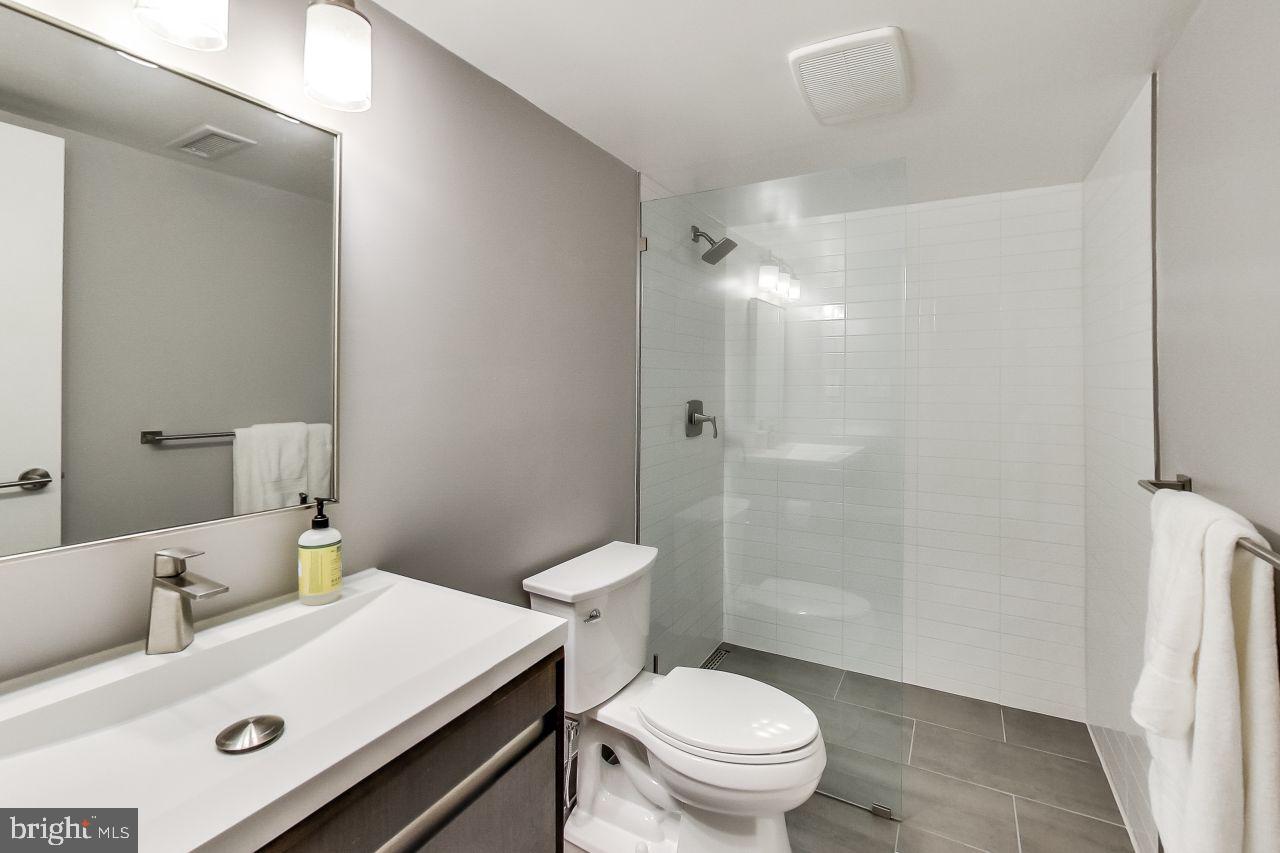 GLENMONT HILLS - Residential Lease