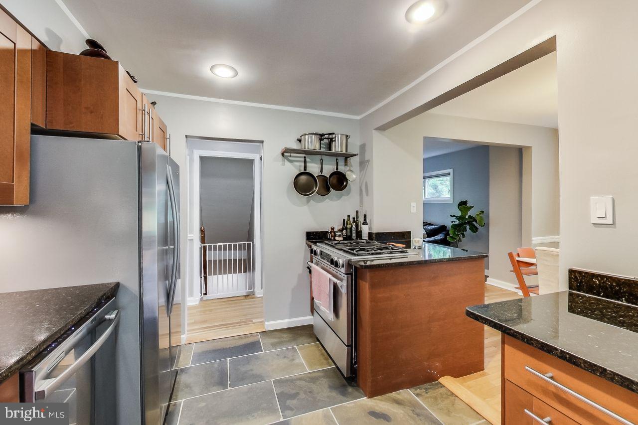 GLENMONT HILLS - Residential Lease