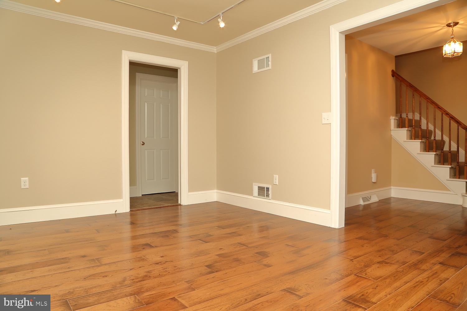 EAST HEMPFIELD - Residential