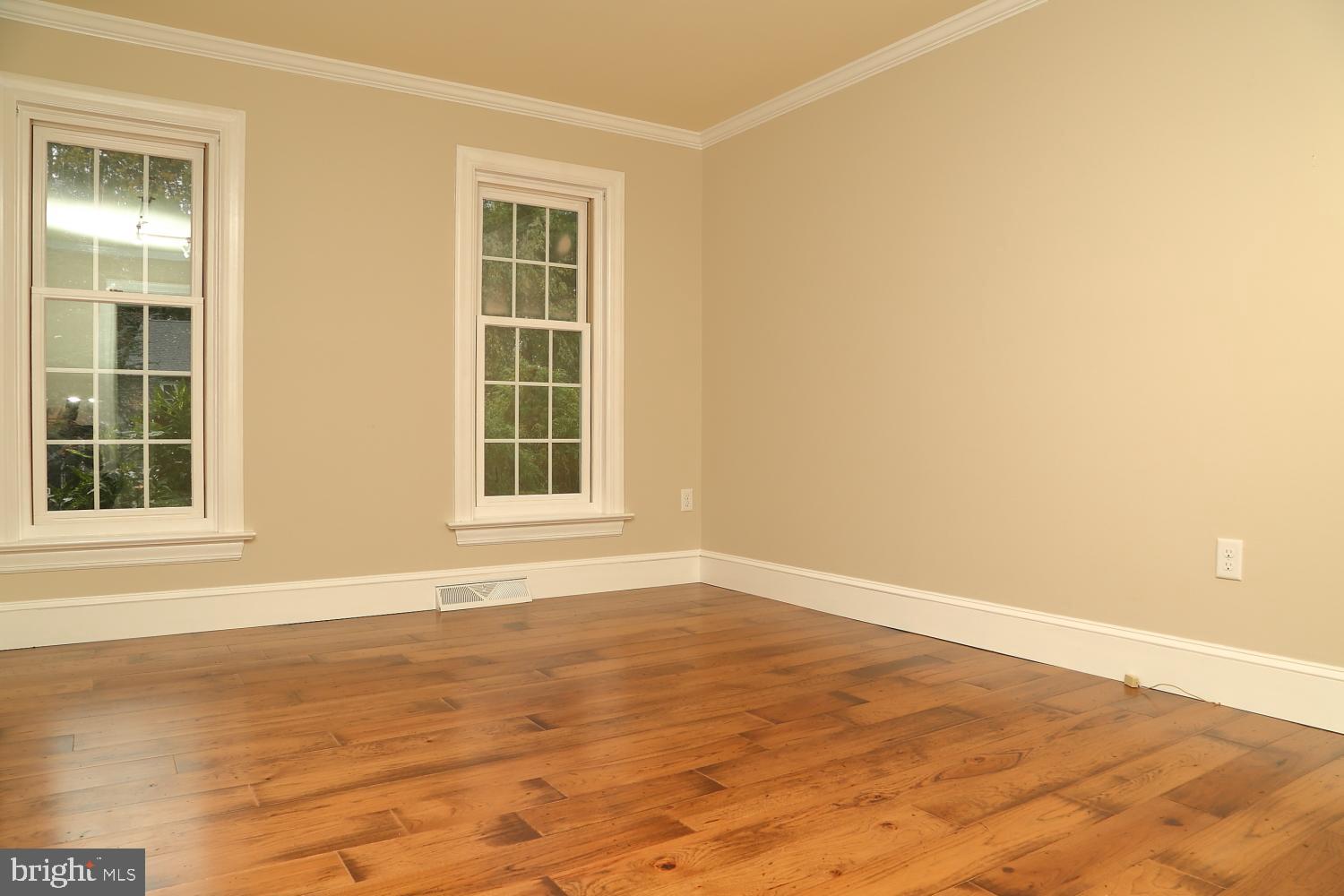 EAST HEMPFIELD - Residential