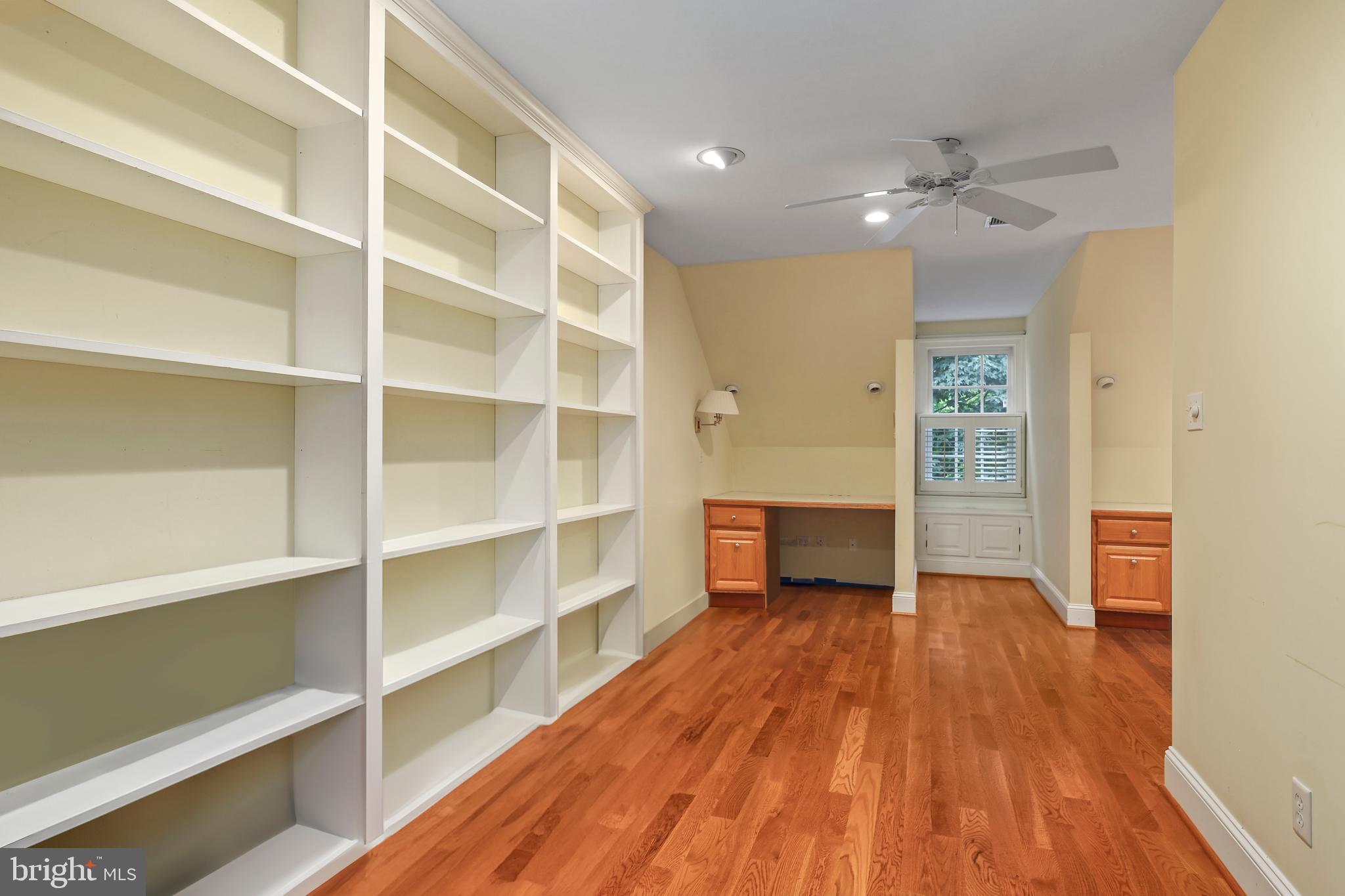 MEADOWBRANCH - Residential