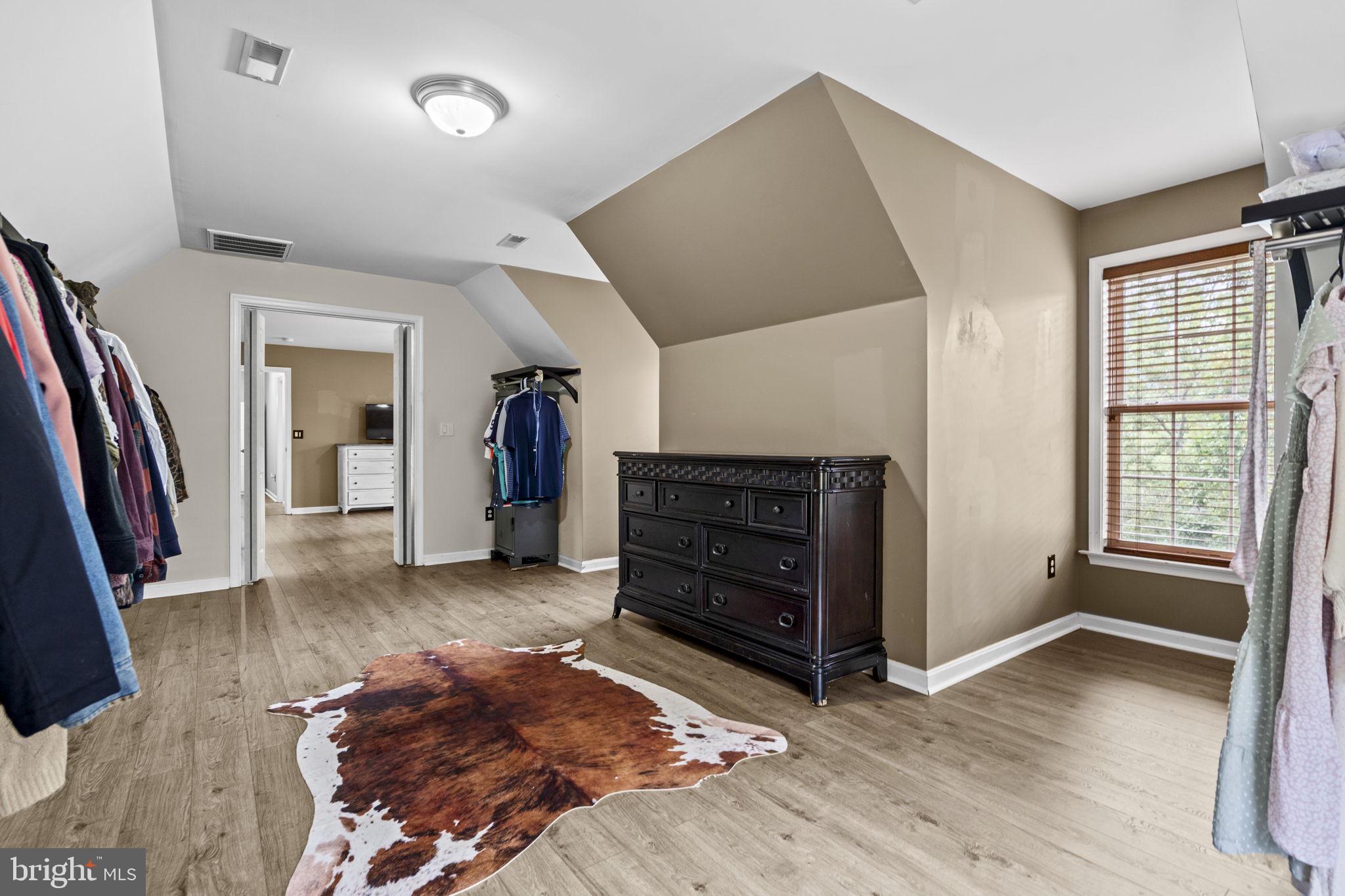 HAZEL RIVER - Residential