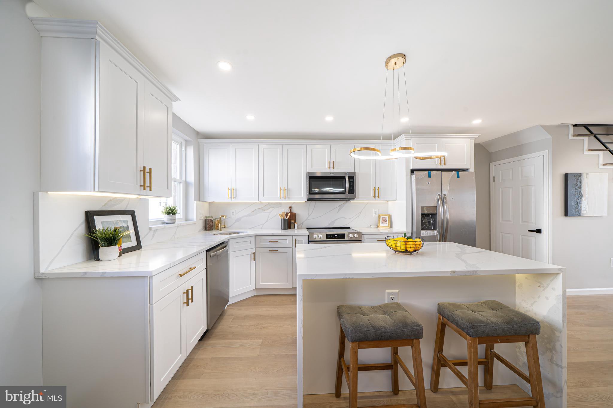 MAYFAIR - Residential