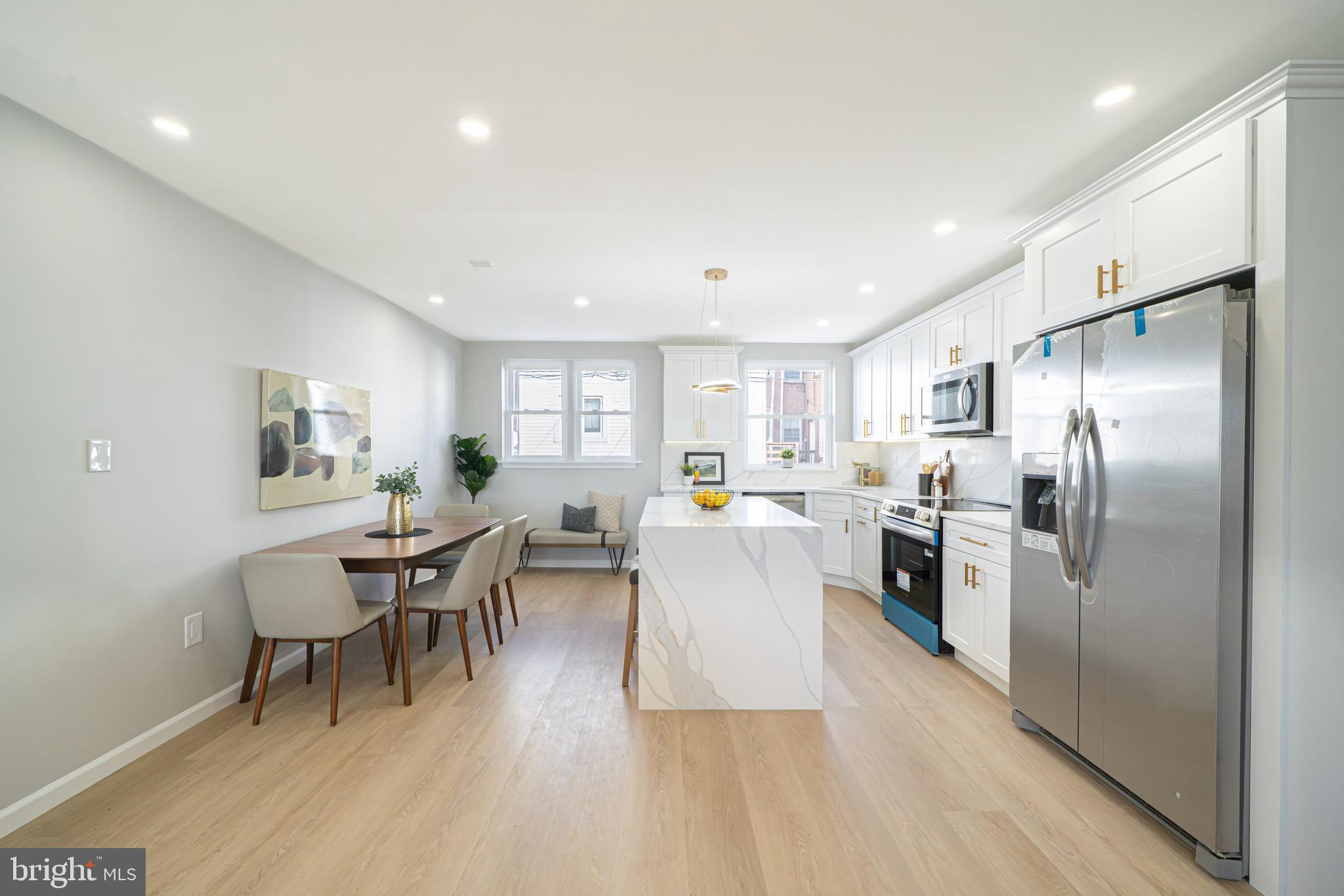 MAYFAIR - Residential