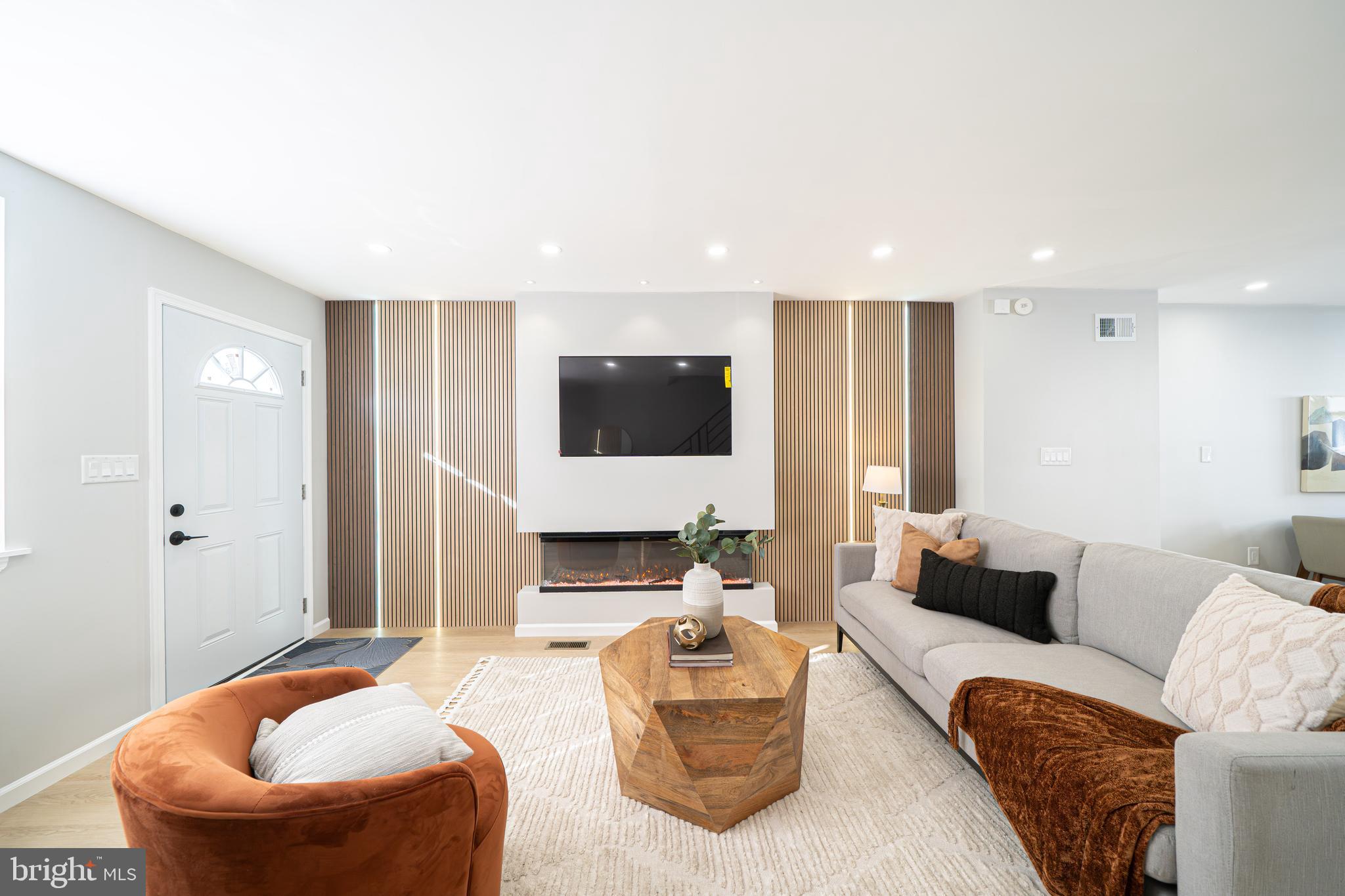 3005 DEVEREAUX AVENUE