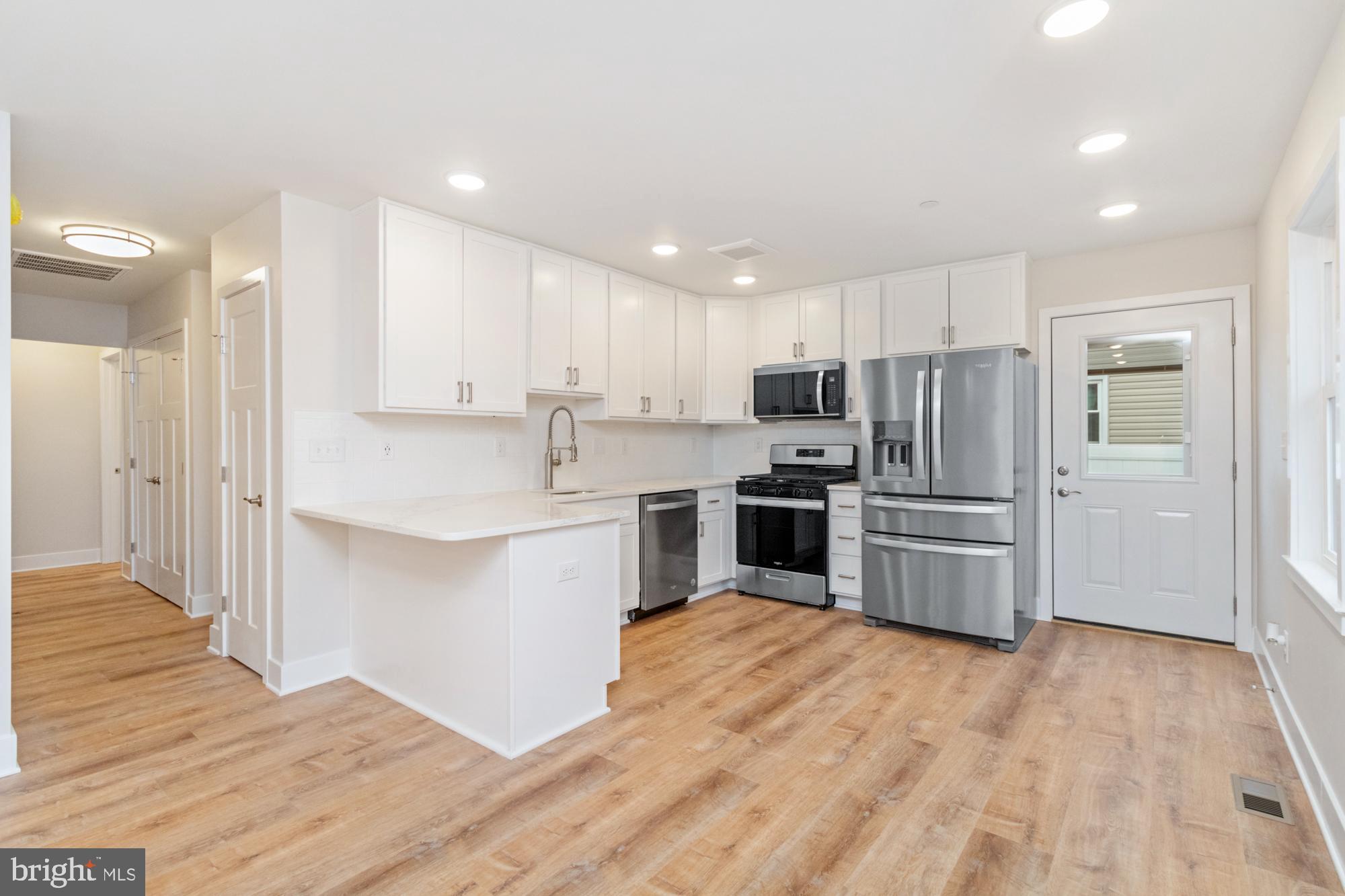 NORTH DEEN - Residential