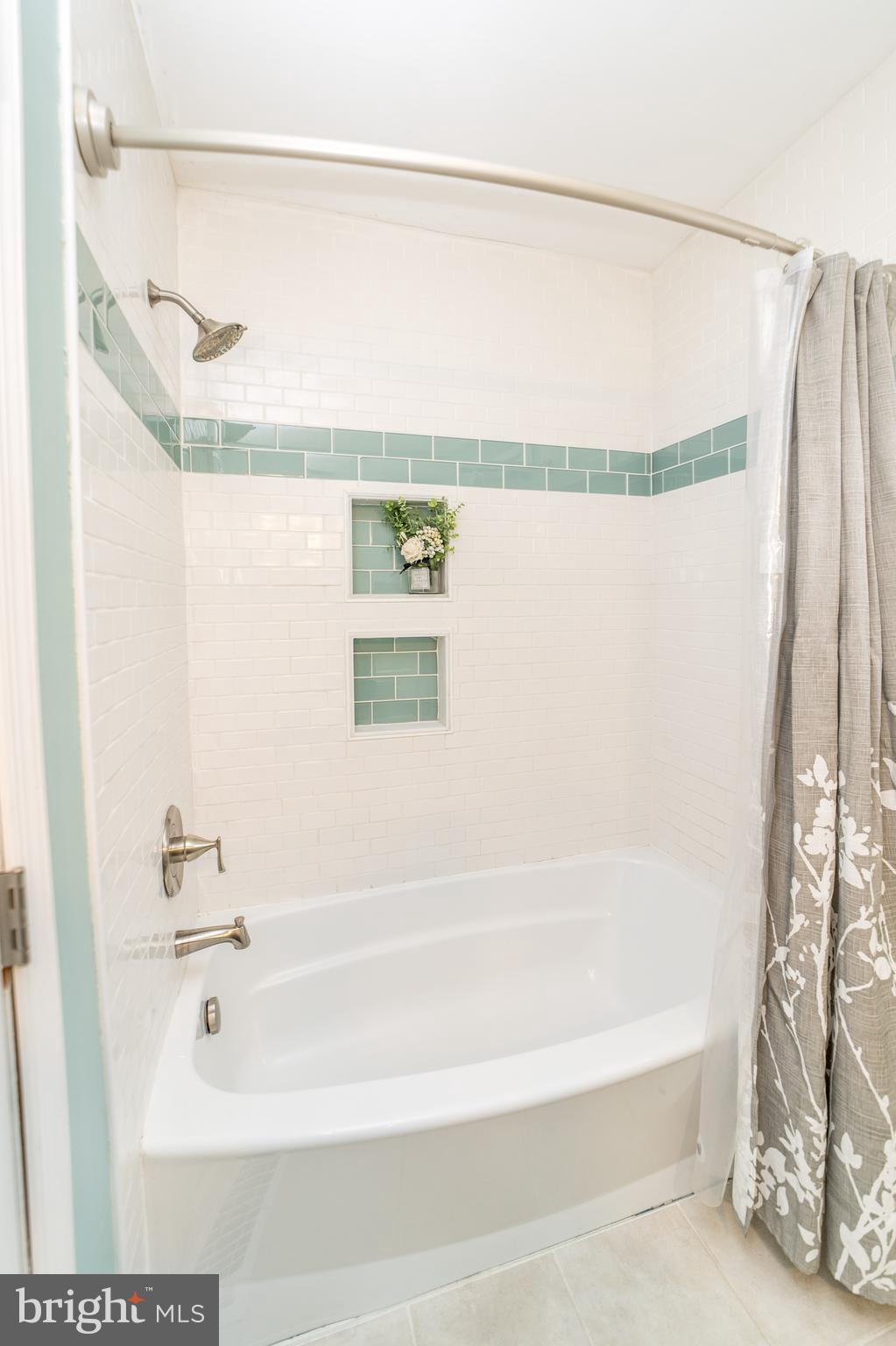 VISTA ESTATES - Residential