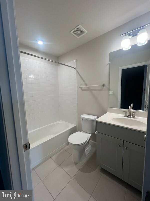 PRESIDENTS POINTE - Residential Lease