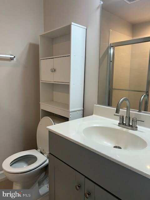 PRESIDENTS POINTE - Residential Lease