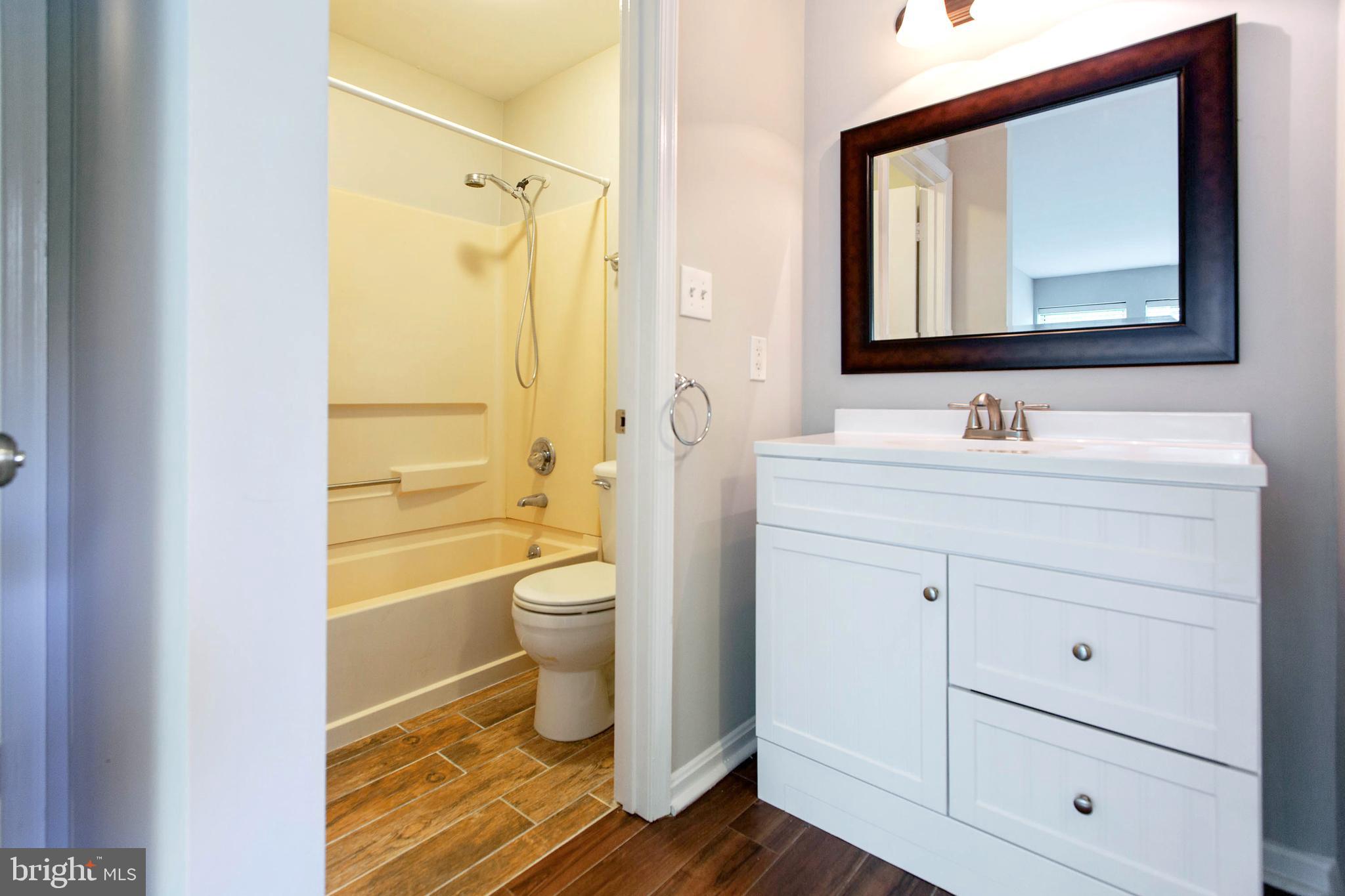 MONTGOMERY RUN - Residential