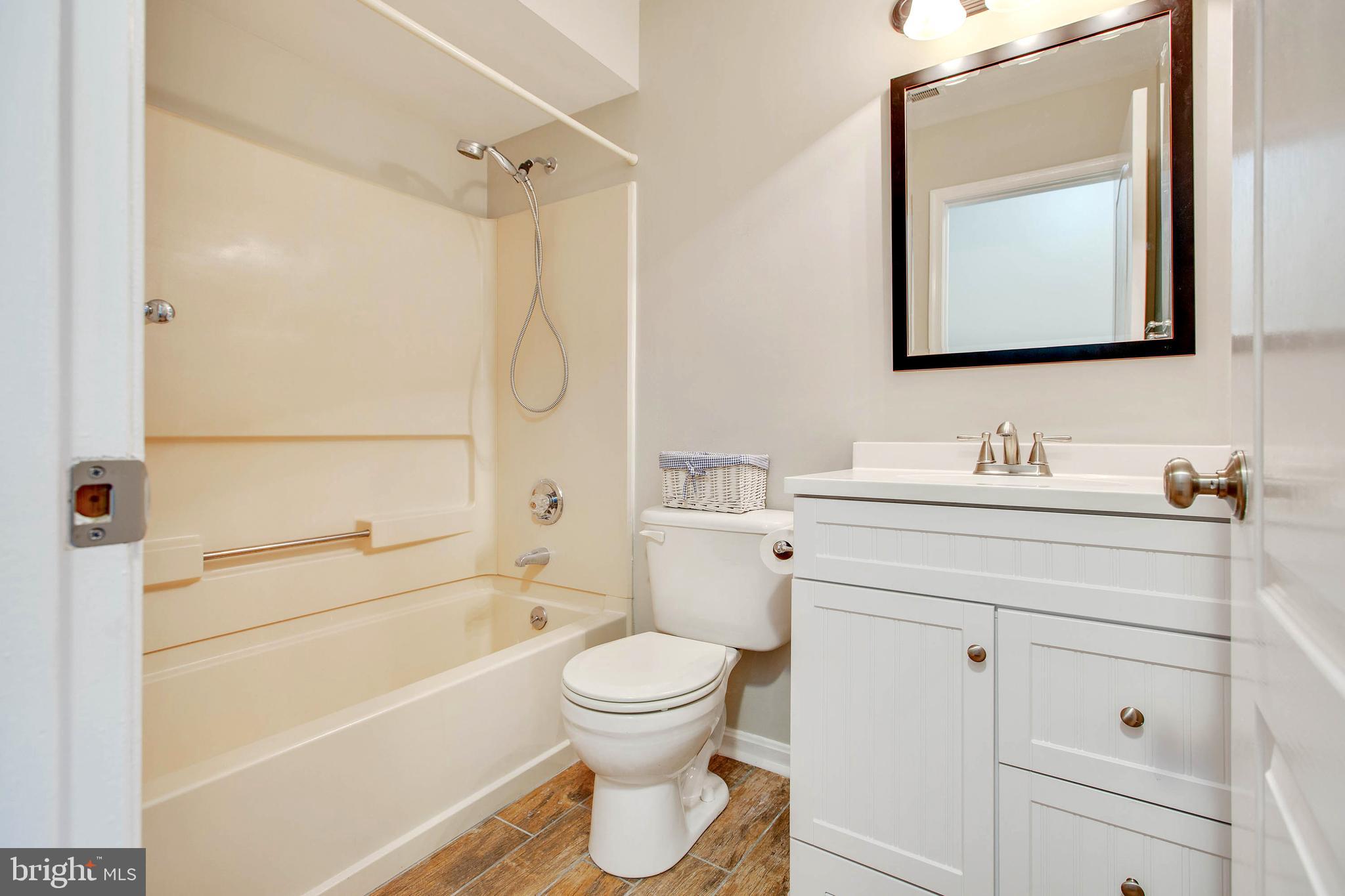 MONTGOMERY RUN - Residential