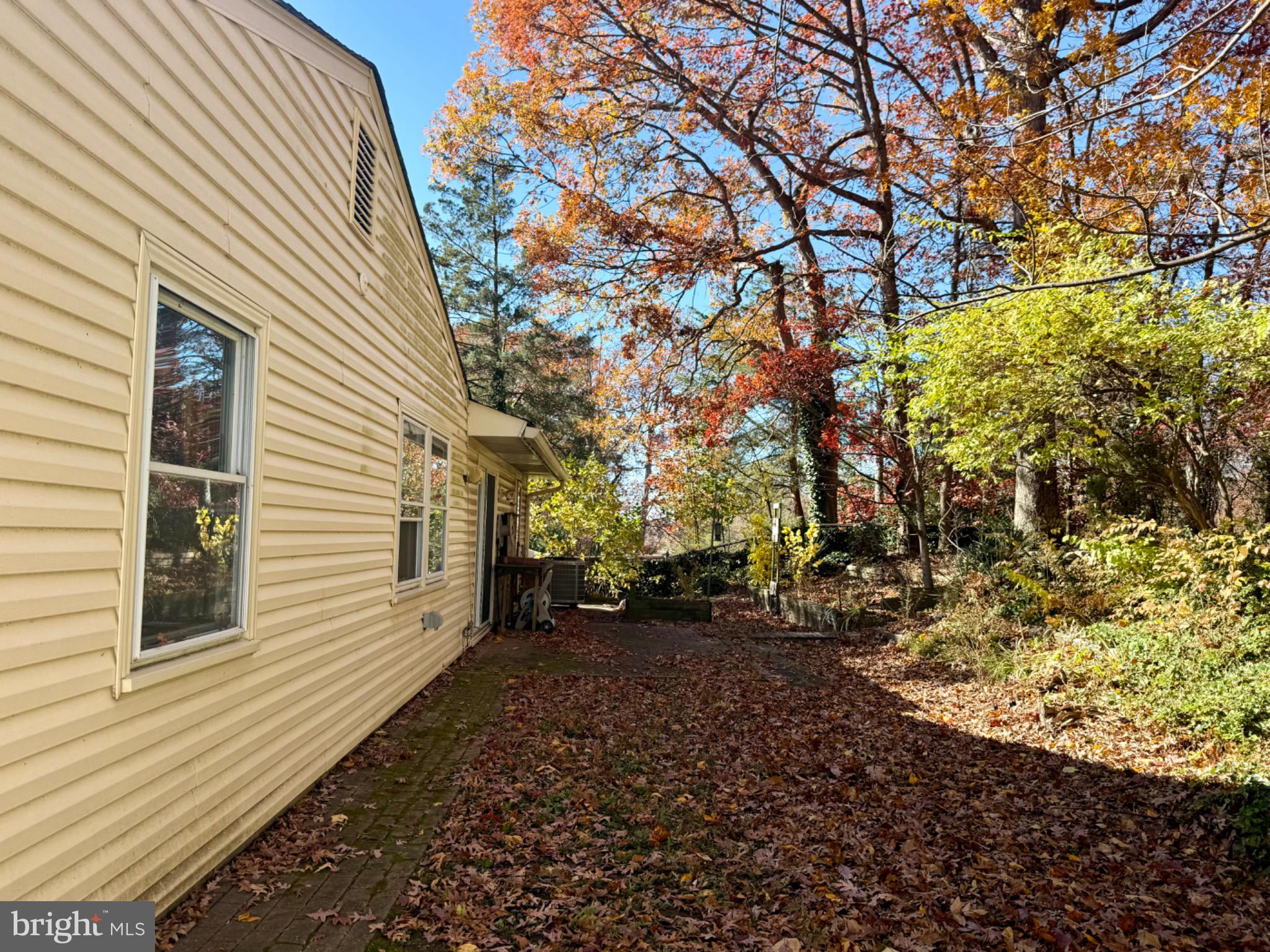 LAKEWOOD HILLS - Residential