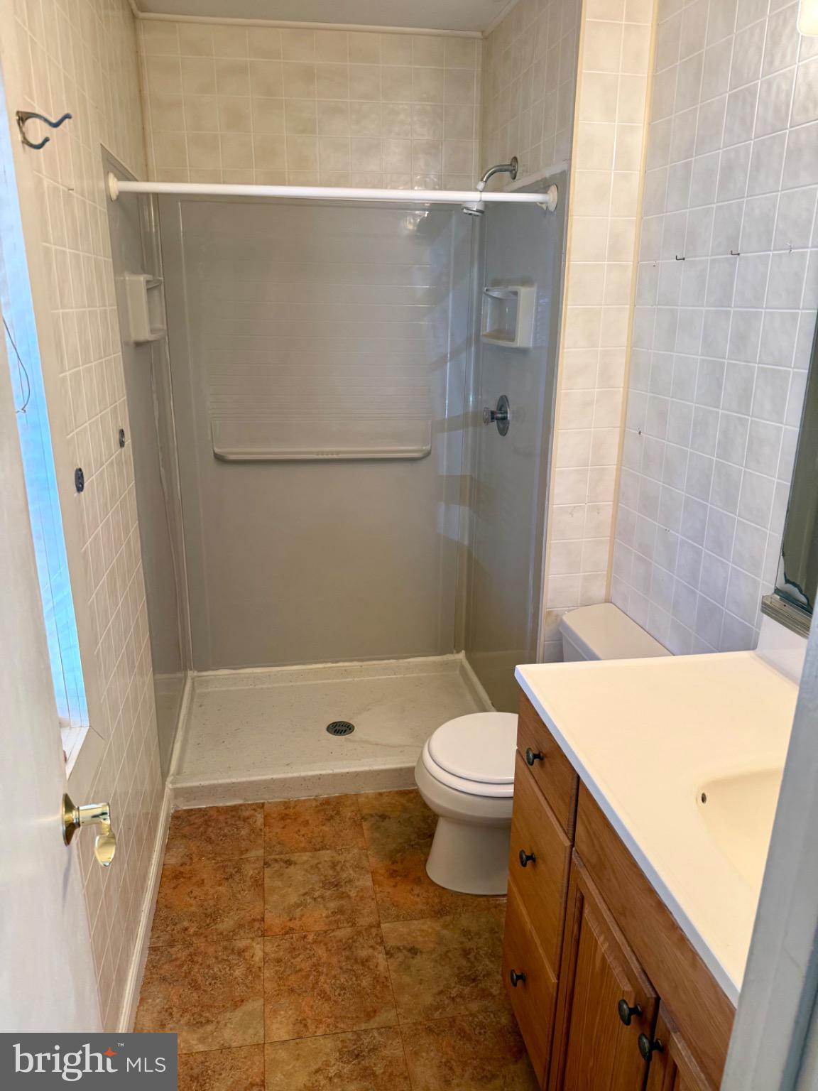 LAKEWOOD HILLS - Residential