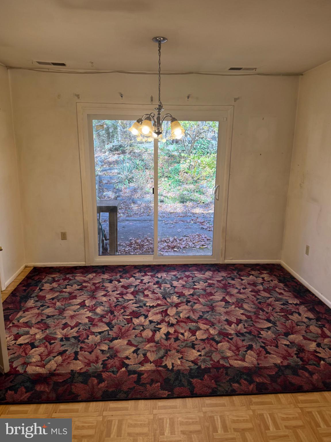 LAKEWOOD HILLS - Residential