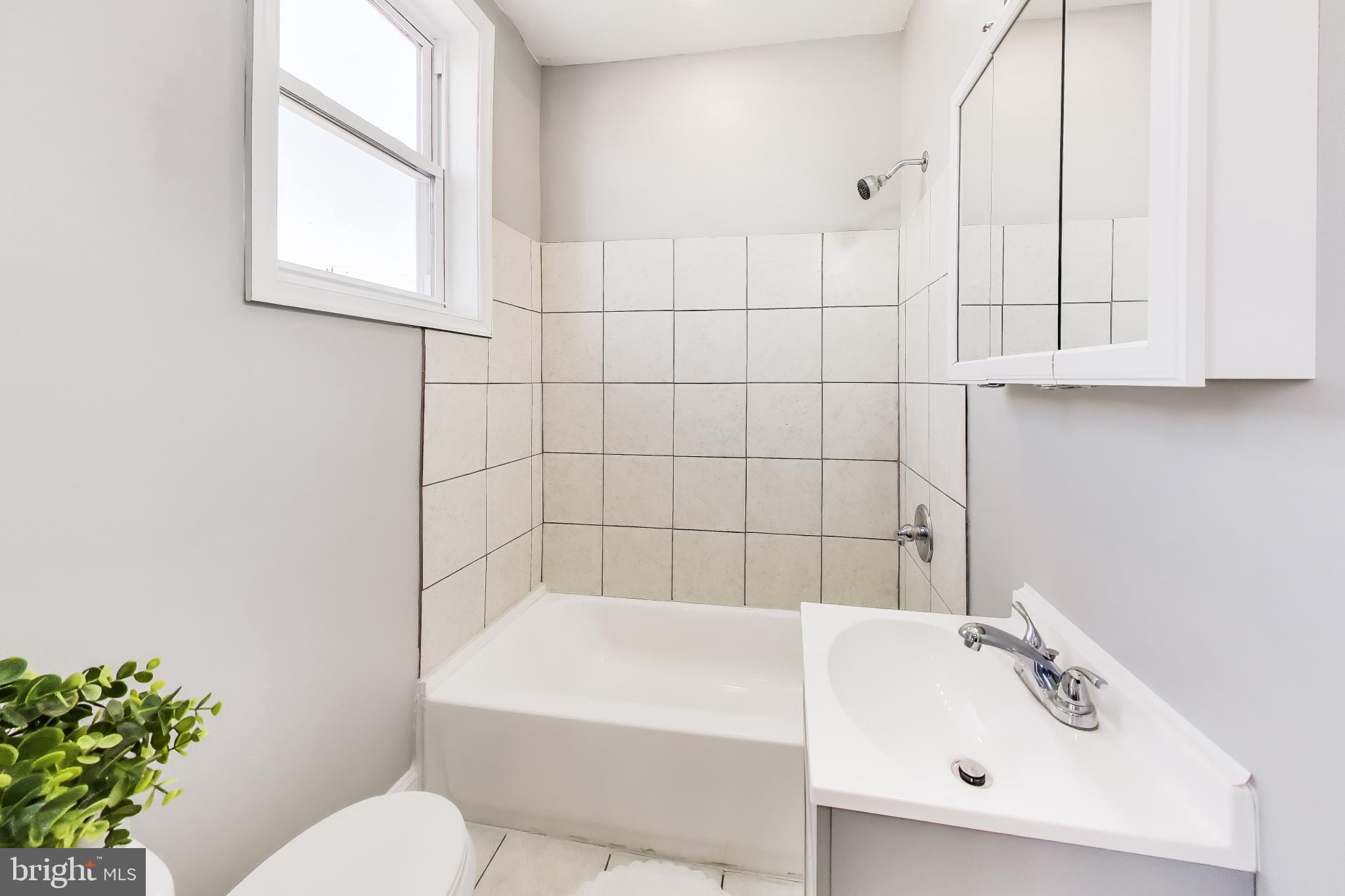 LUCILLE PARK - Residential