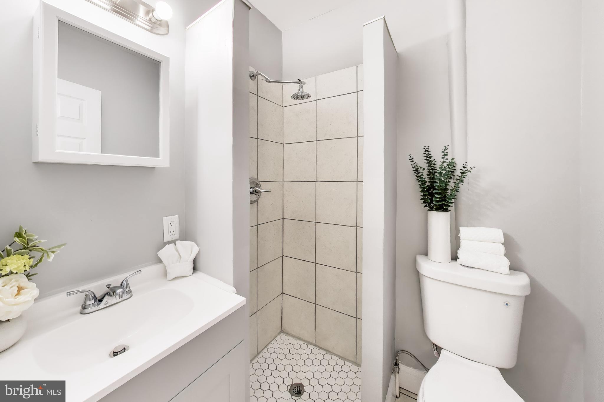 LUCILLE PARK - Residential