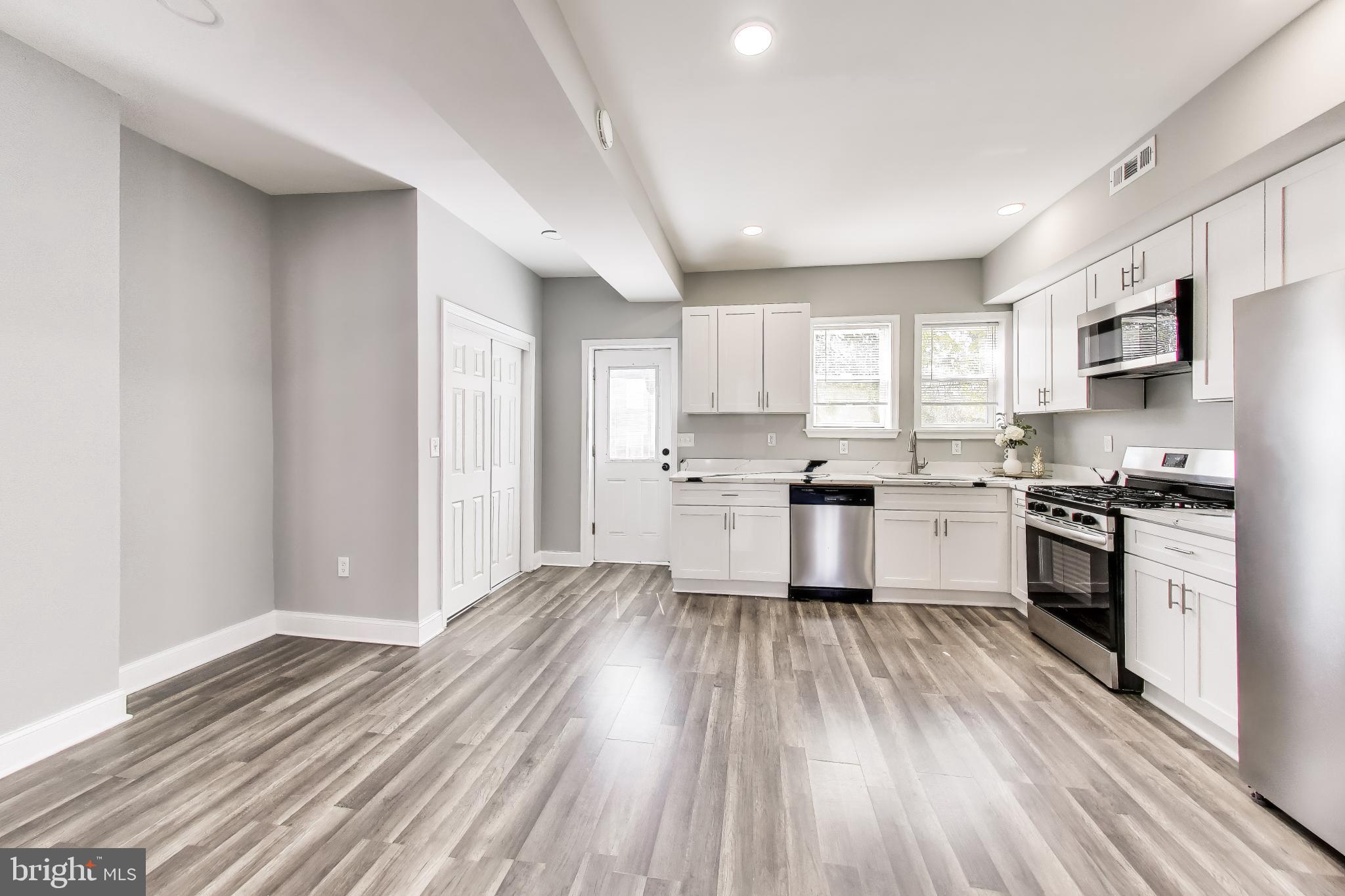 LUCILLE PARK - Residential