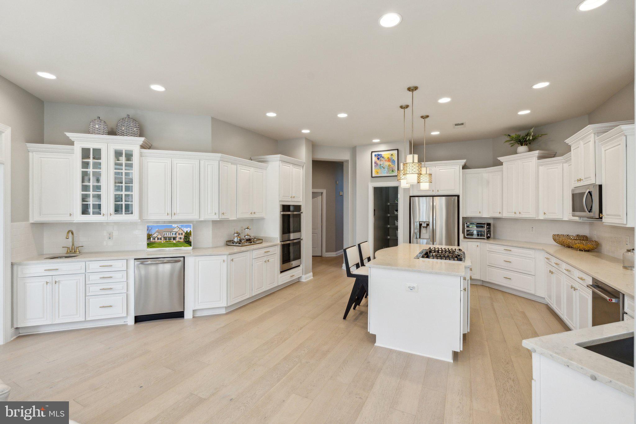 ROKEBY FARM - Residential