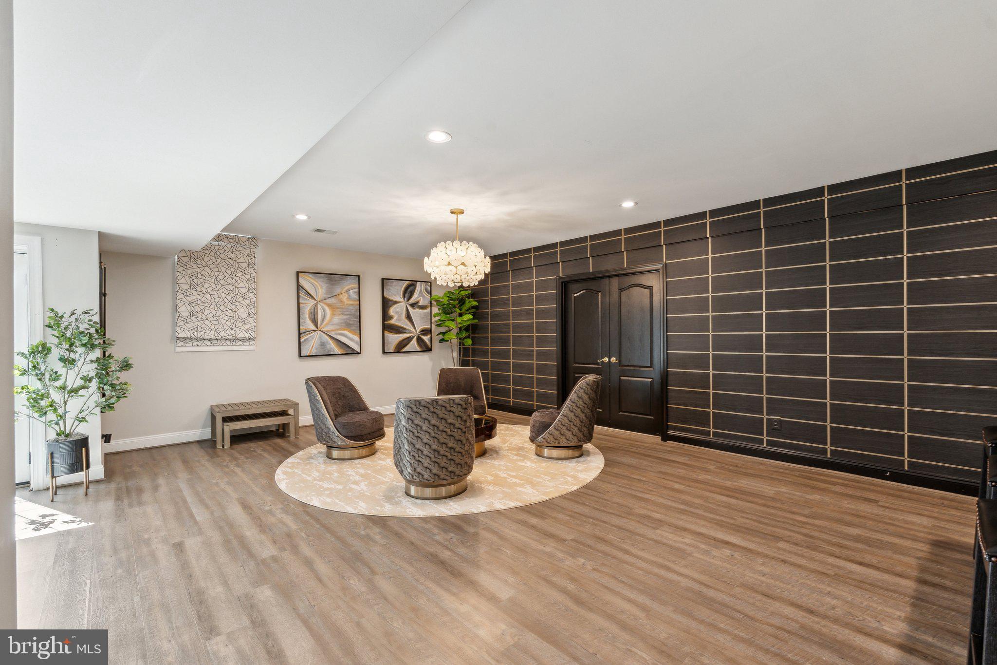 ROKEBY FARM - Residential