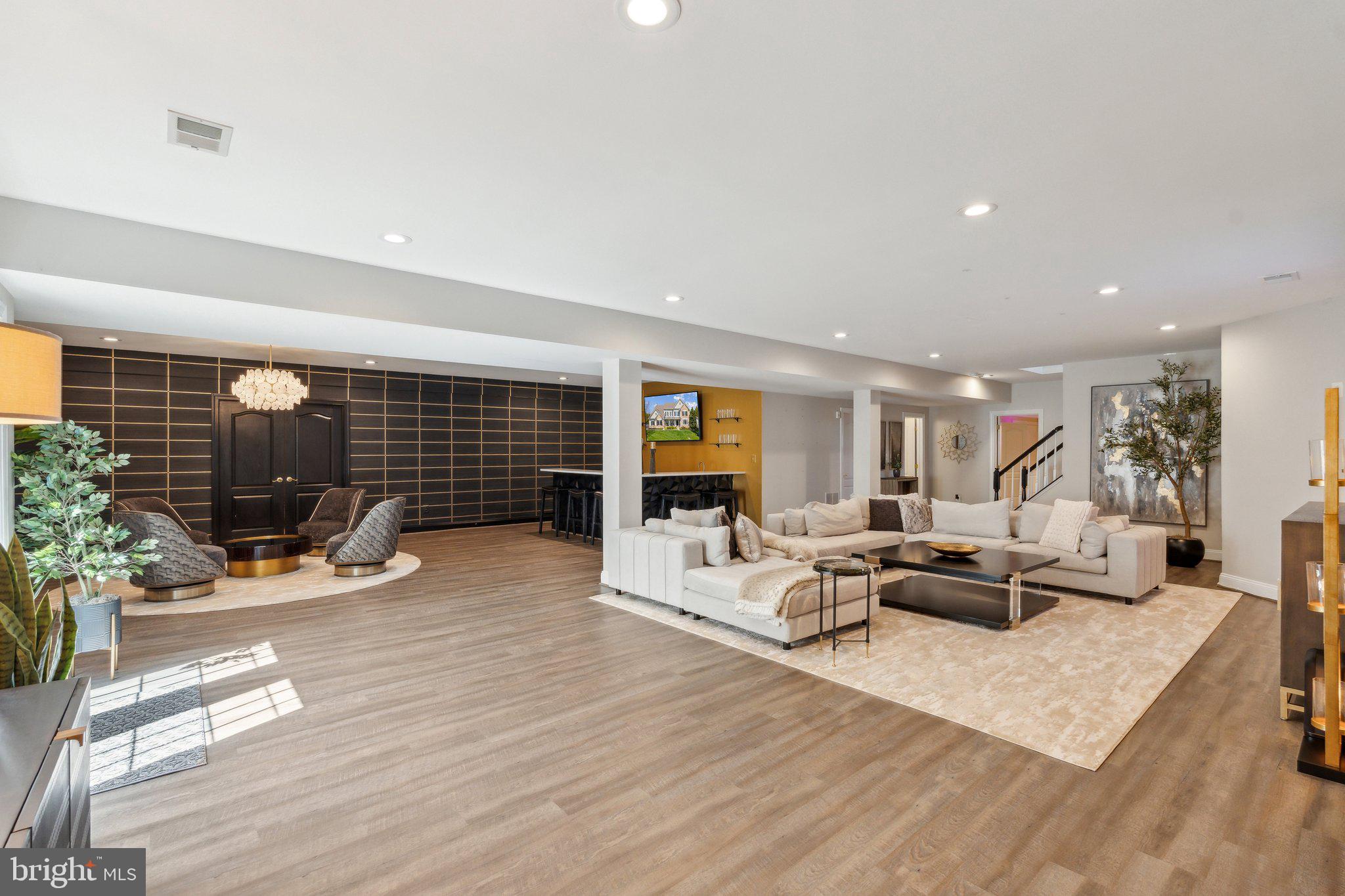 ROKEBY FARM - Residential