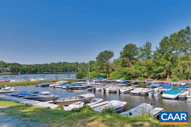 LAKE MONTICELLO - Residential