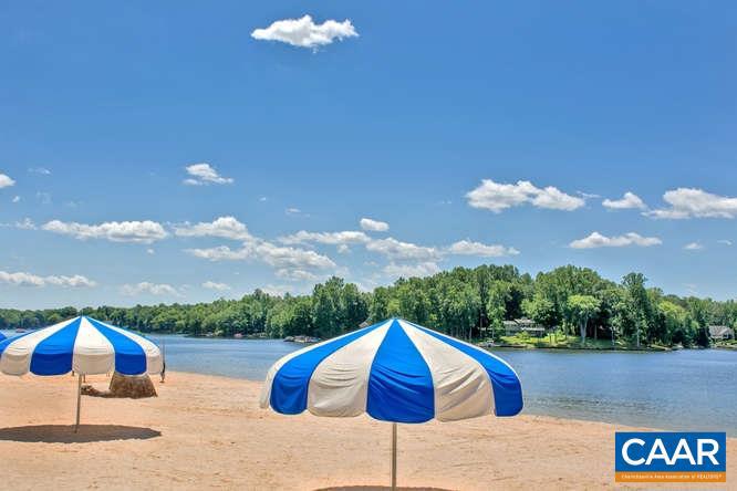 LAKE MONTICELLO - Residential