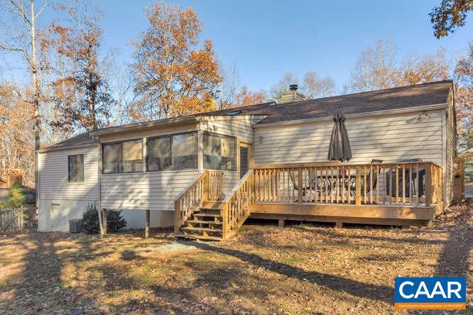 LAKE MONTICELLO - Residential