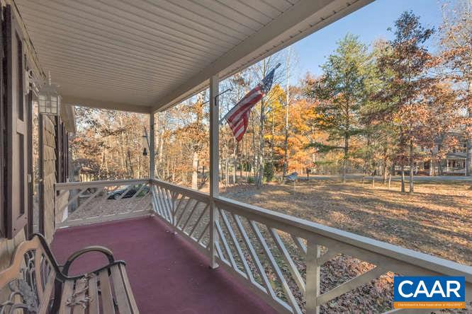 LAKE MONTICELLO - Residential