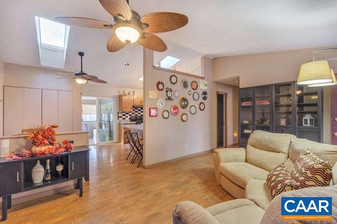 LAKE MONTICELLO - Residential