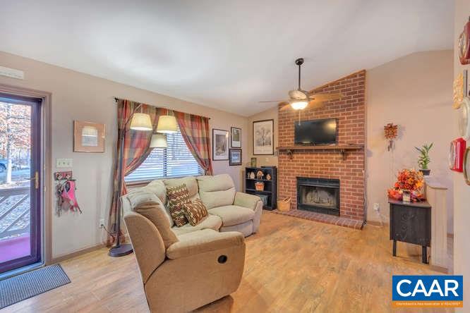 LAKE MONTICELLO - Residential