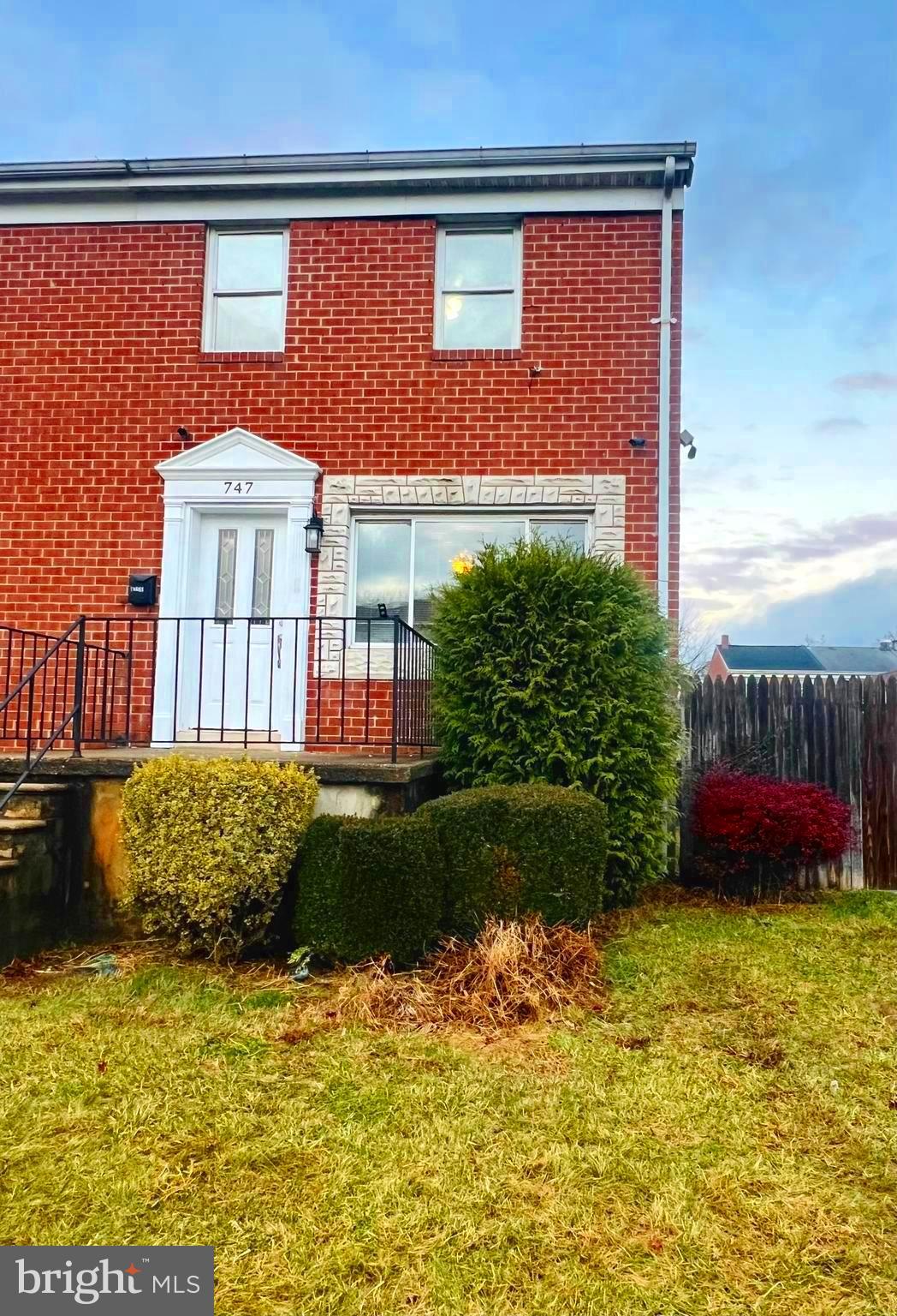 COUNTRY RIDGE - Residential Lease