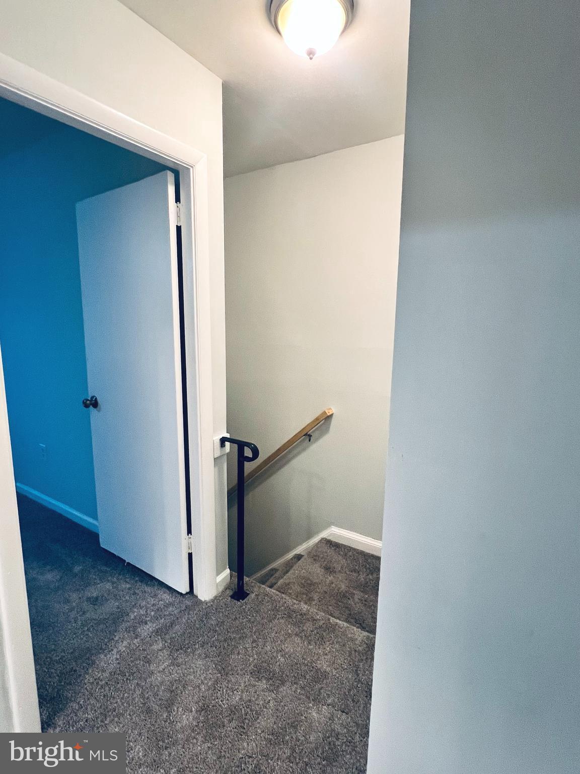 COUNTRY RIDGE - Residential Lease