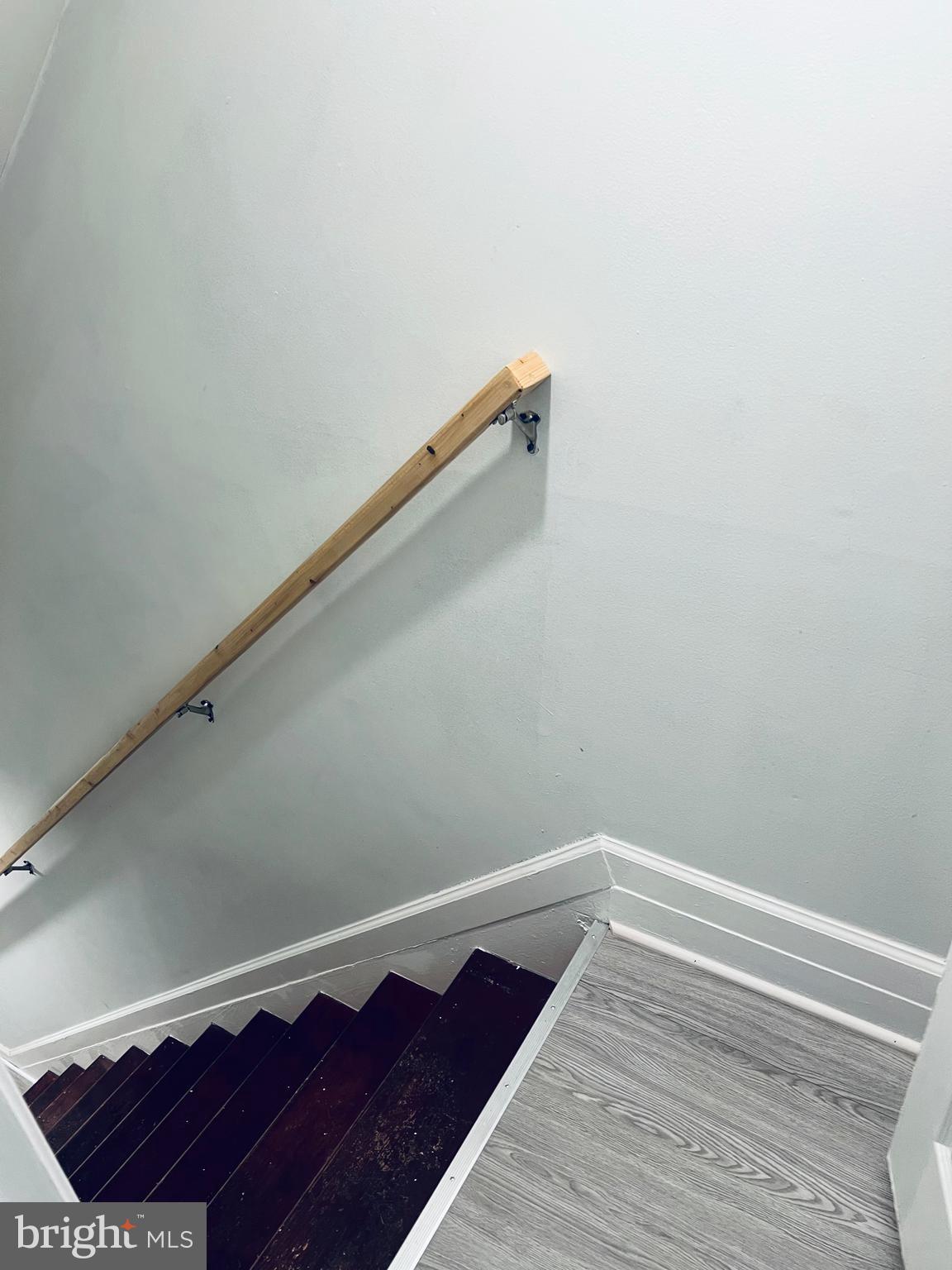 COUNTRY RIDGE - Residential Lease