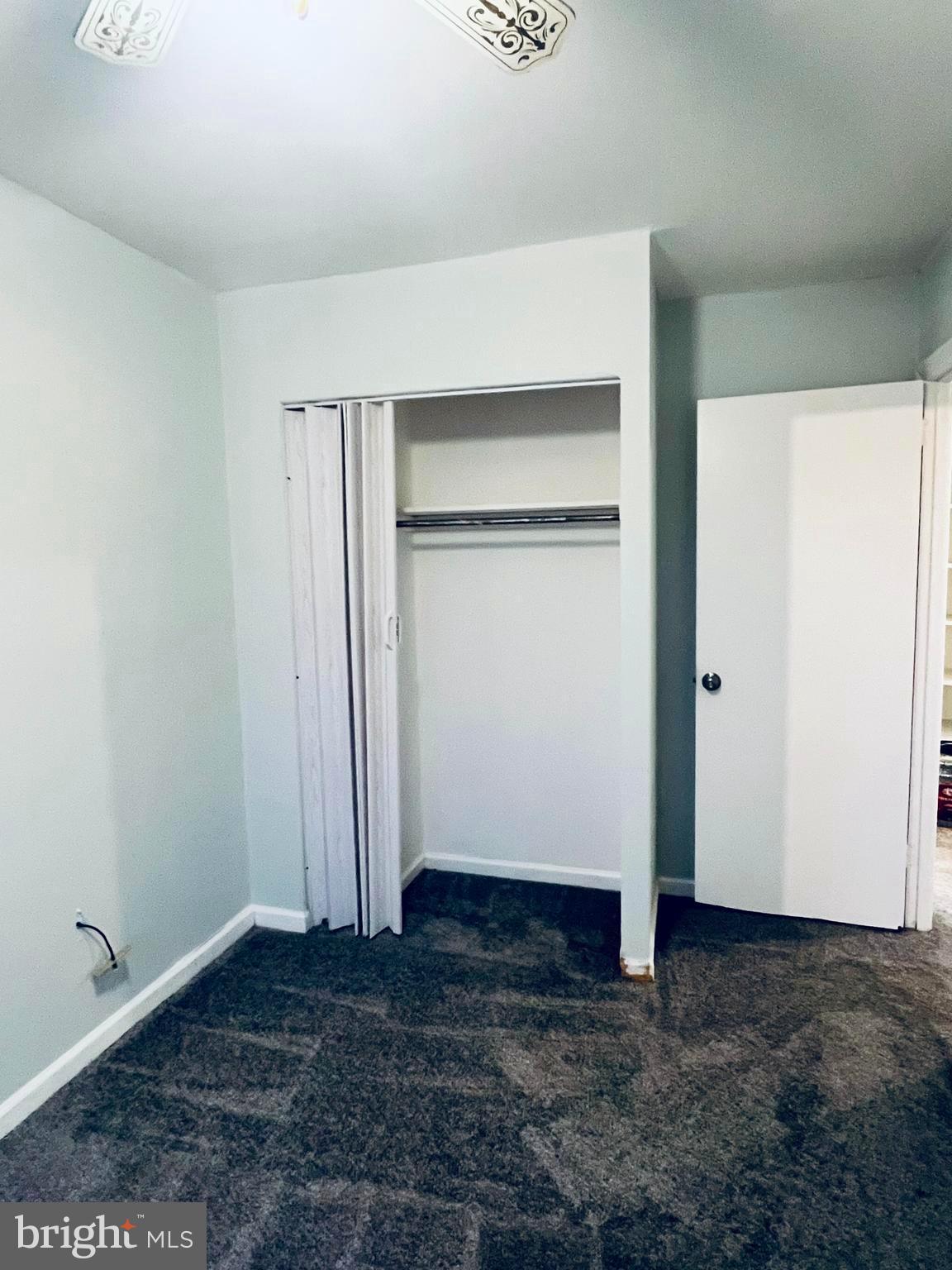 COUNTRY RIDGE - Residential Lease