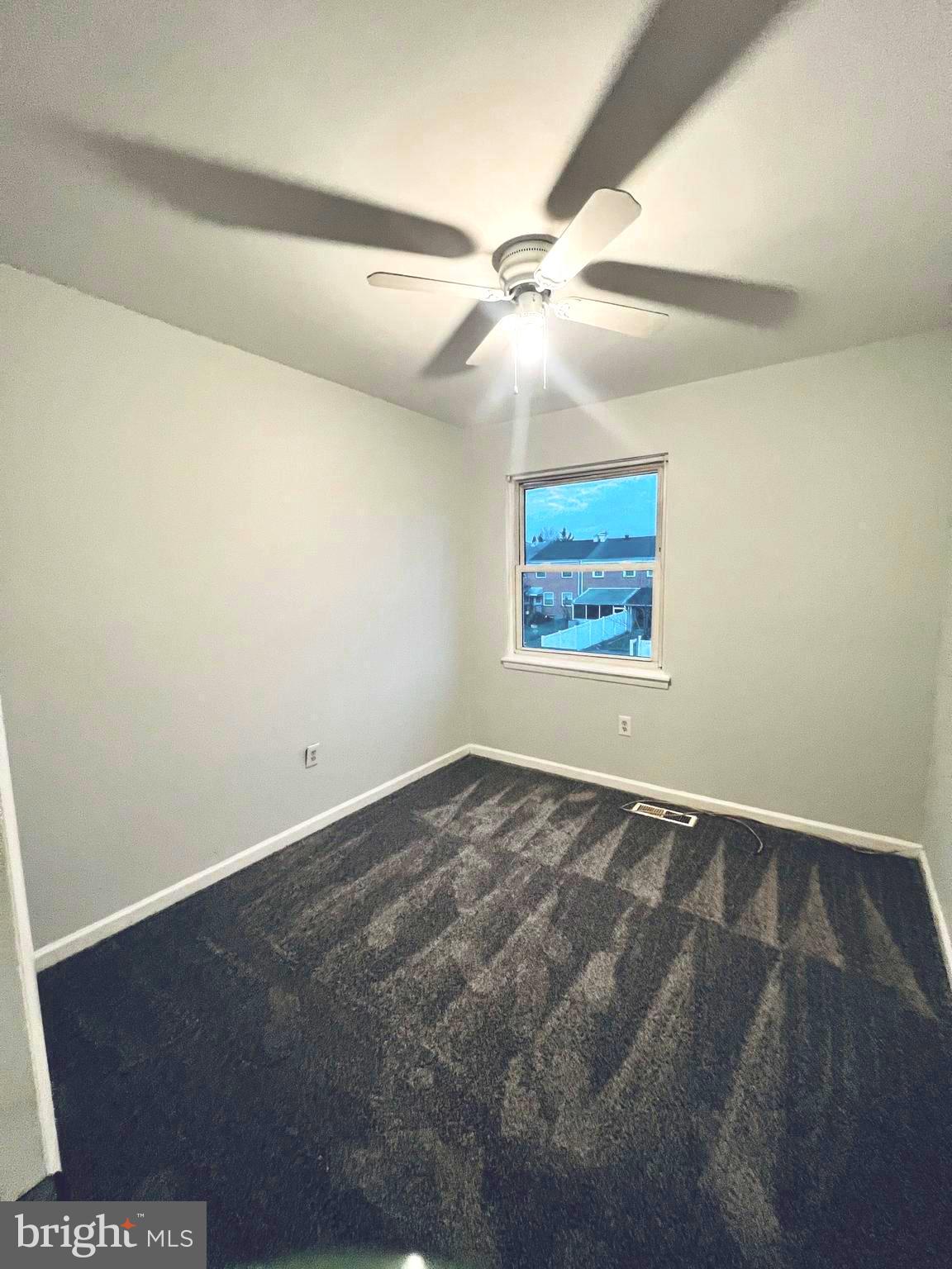 COUNTRY RIDGE - Residential Lease