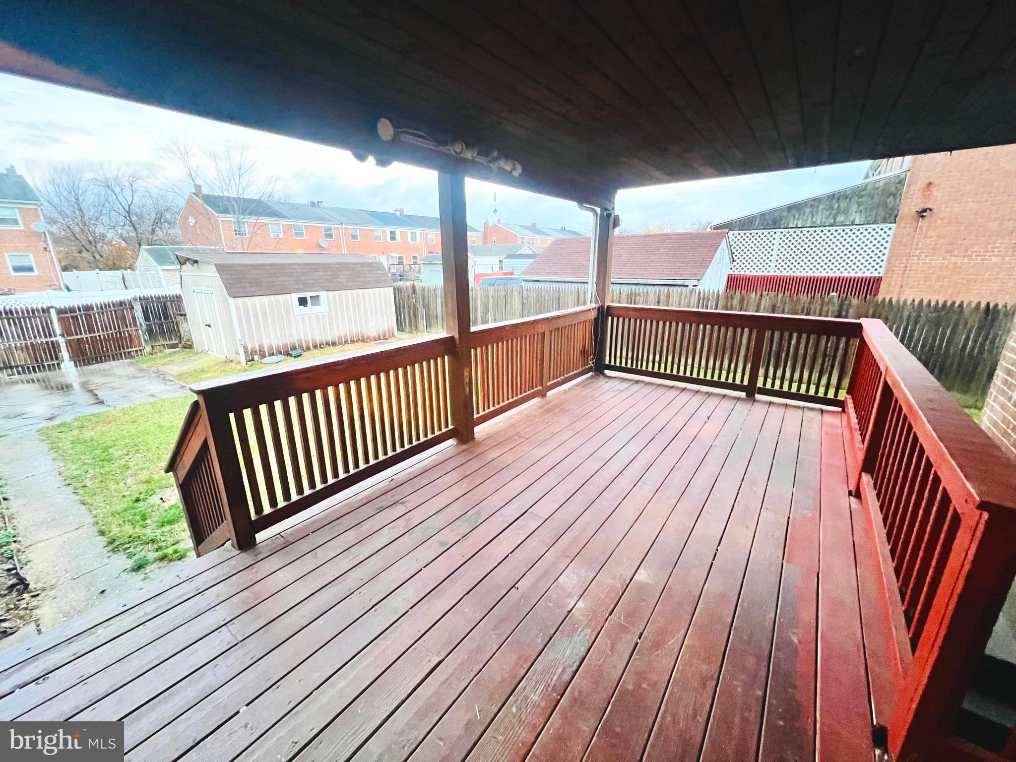 COUNTRY RIDGE - Residential Lease