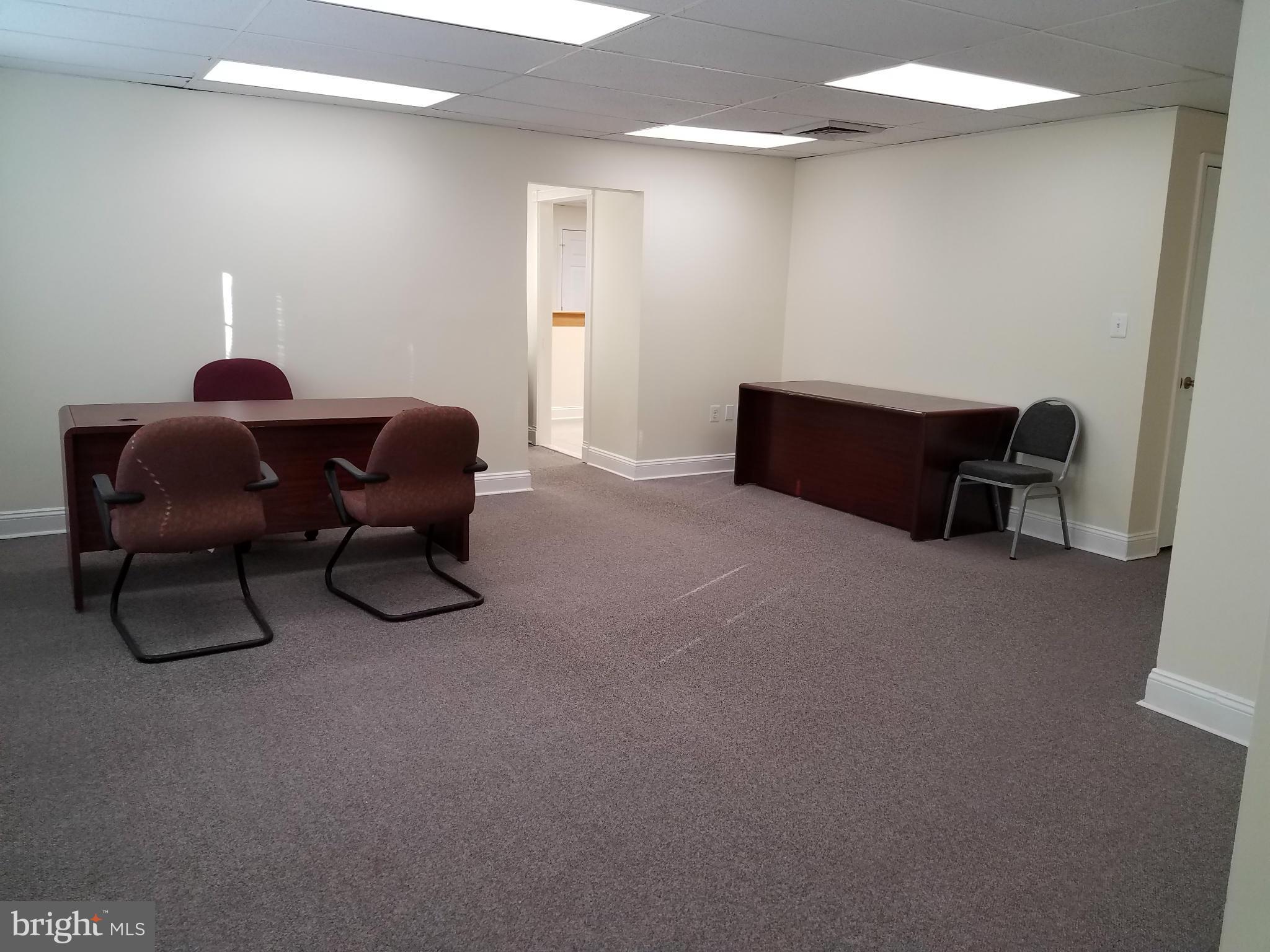 AMBASSADOR SQ - Commercial Sale