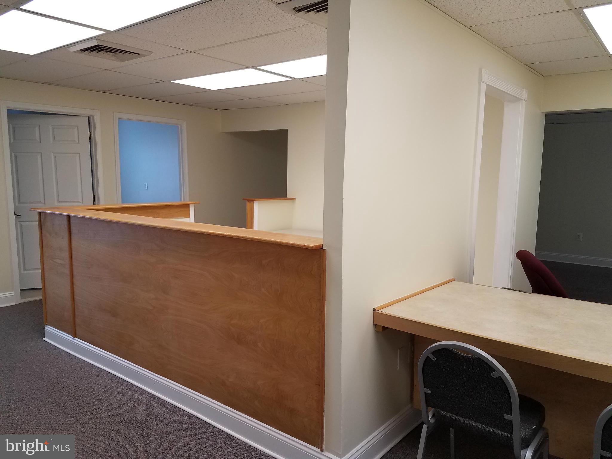 AMBASSADOR SQ - Commercial Sale