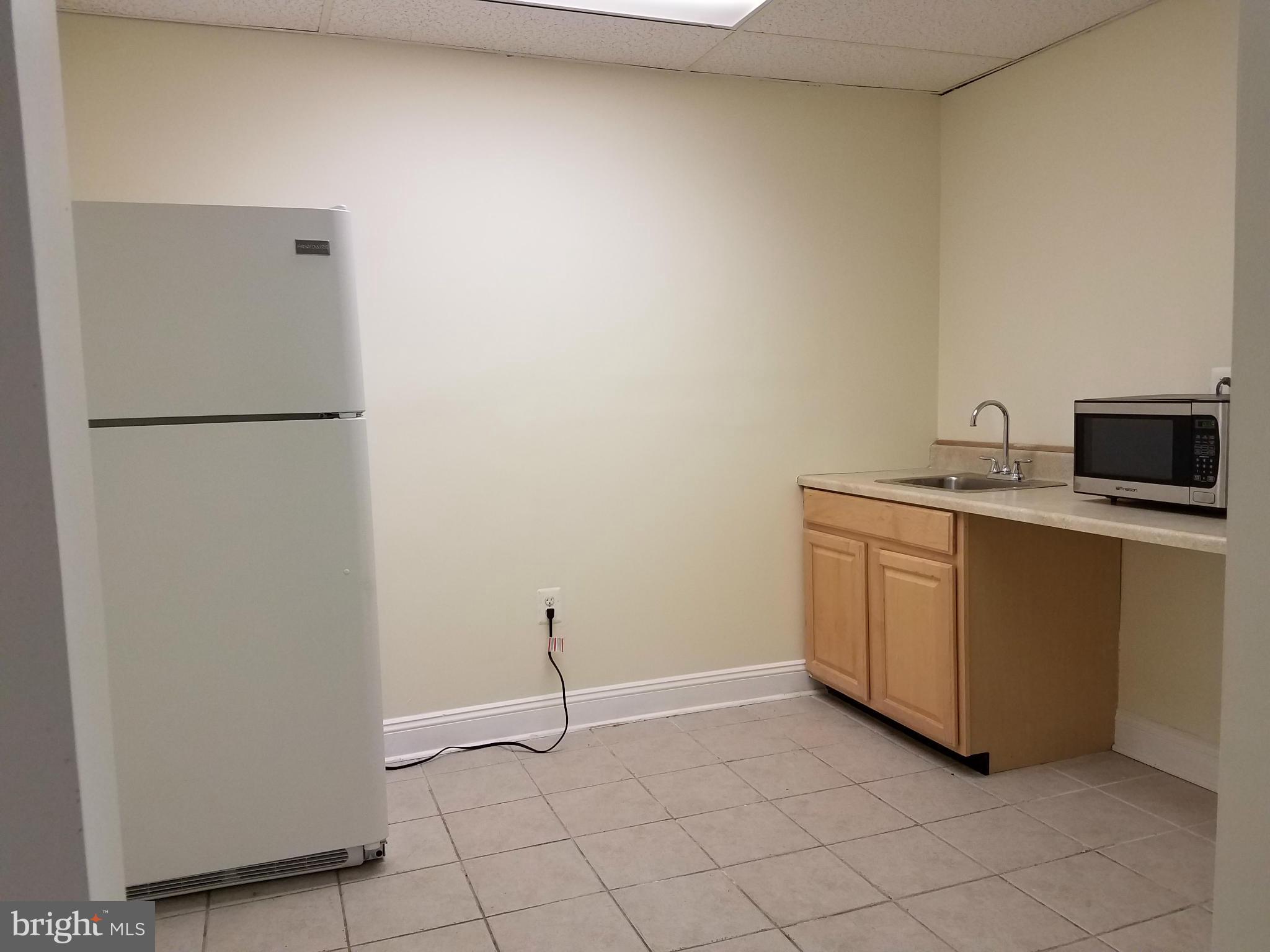 AMBASSADOR SQ - Commercial Sale