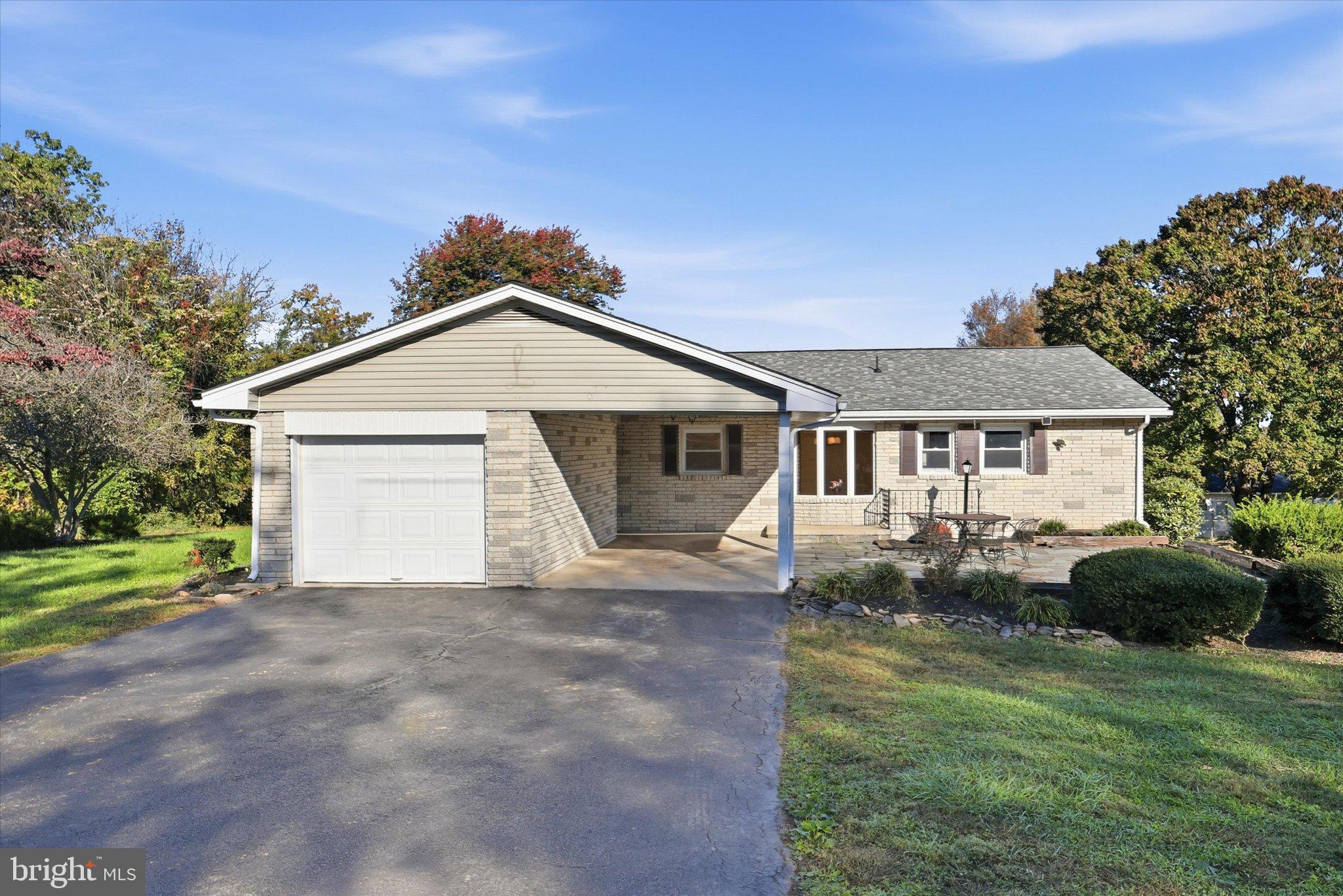 11000 CARRIAGE LANE