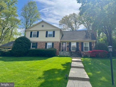 Homes For Sale - 6527 Bay Tree Court<br/> FALLS CHURCH, VA 22041