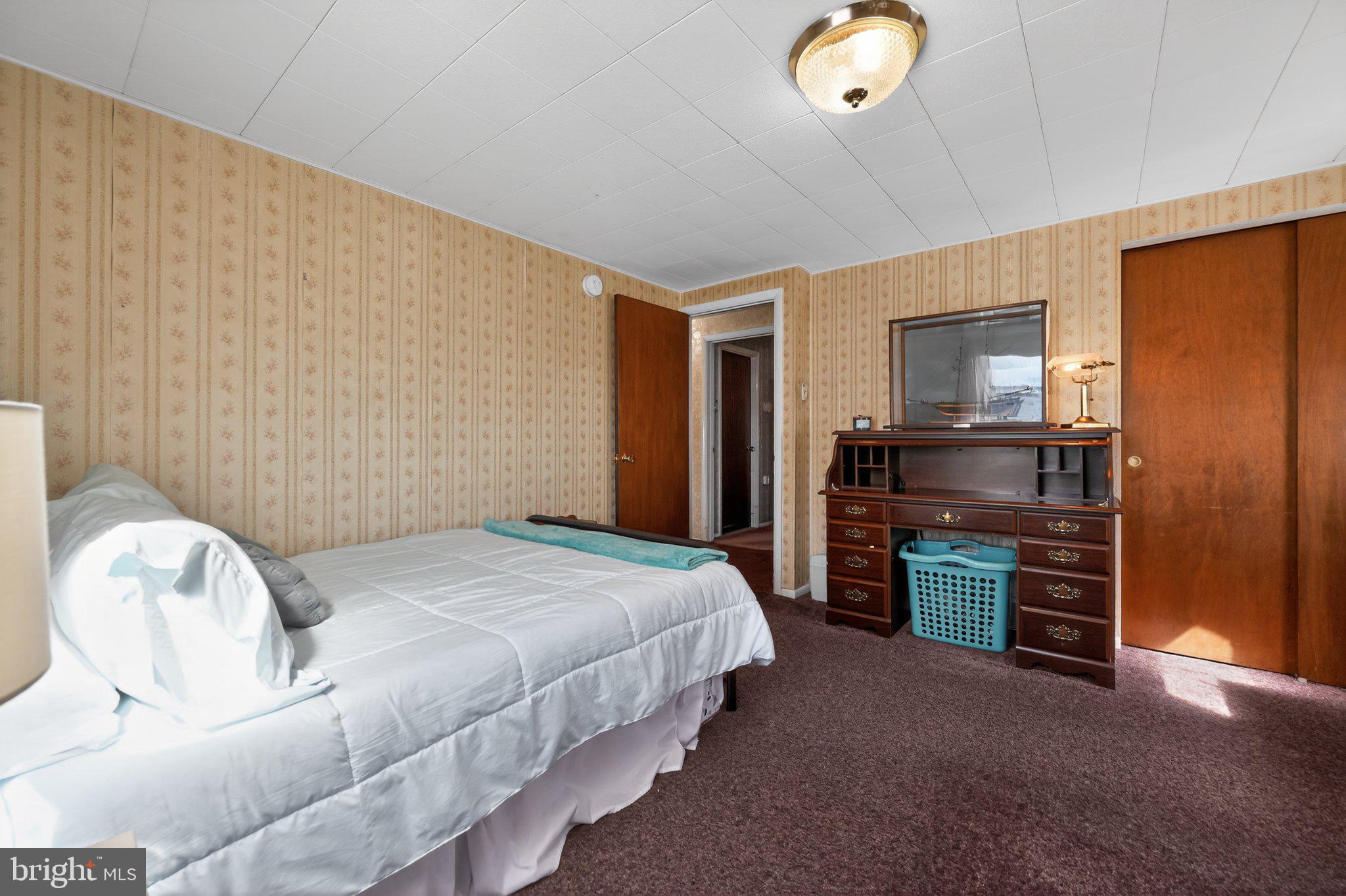 SOMERTON - Residential