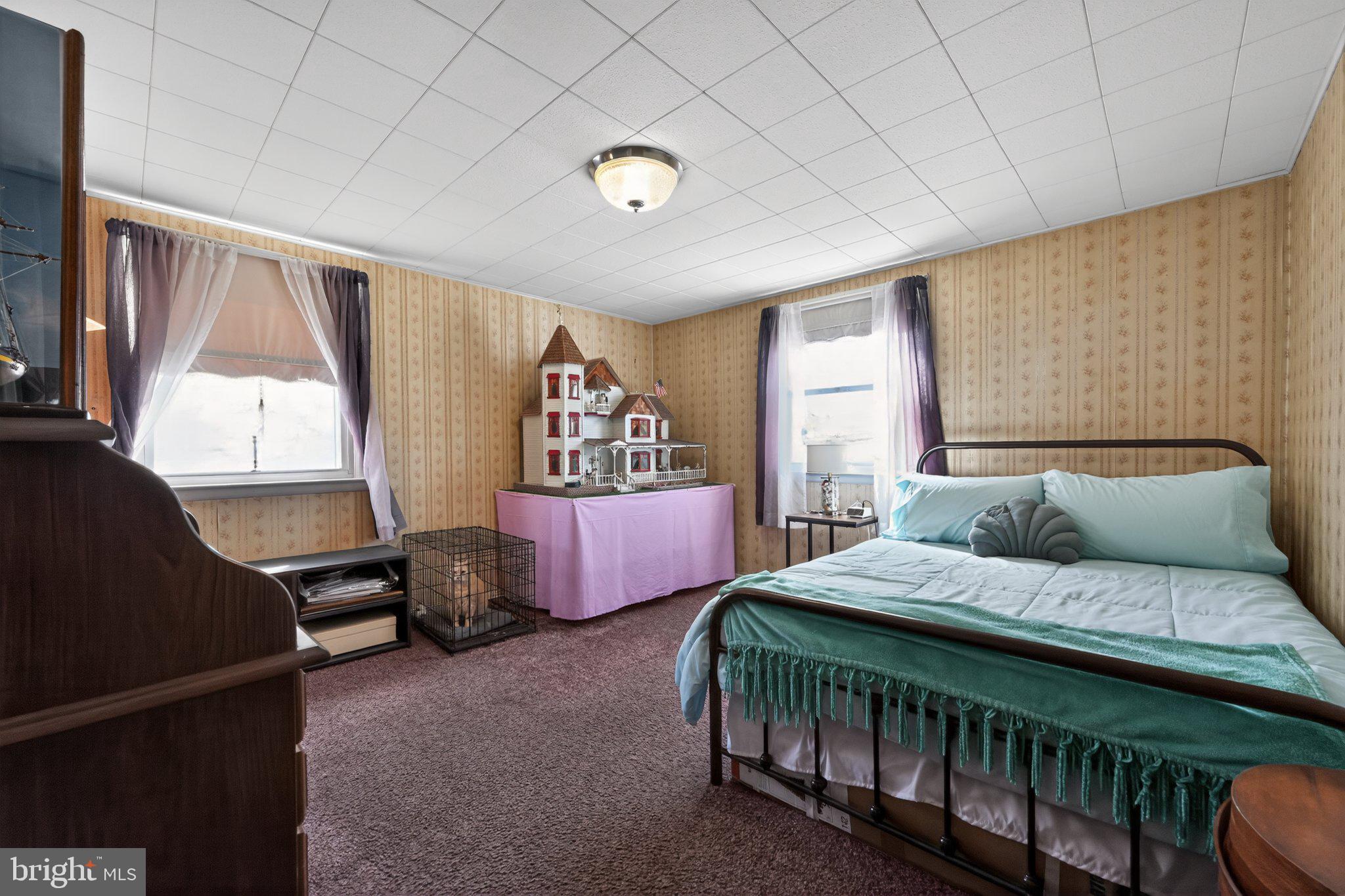 SOMERTON - Residential