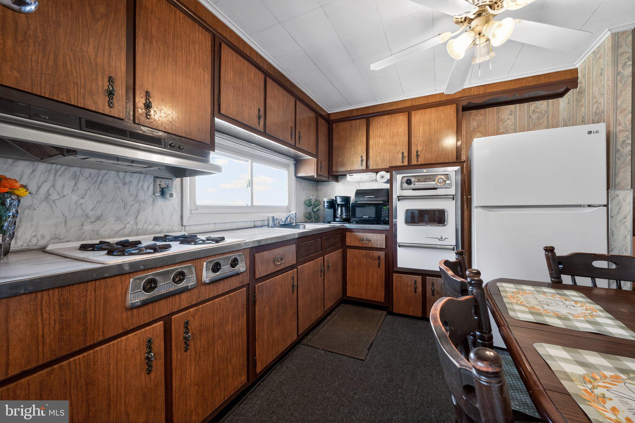 SOMERTON - Residential