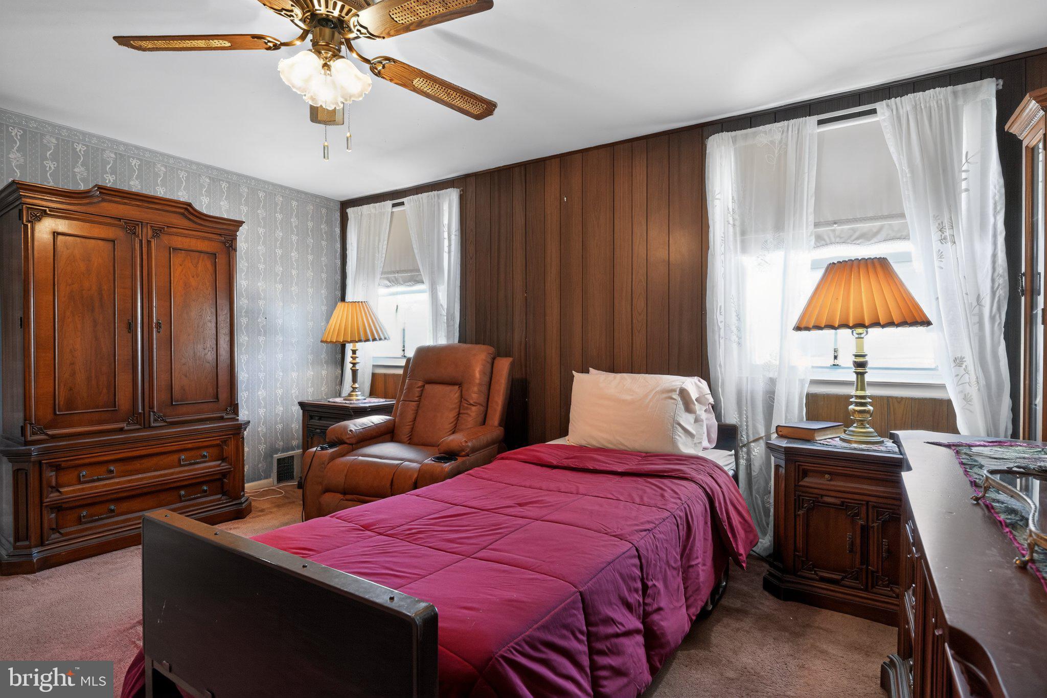 SOMERTON - Residential