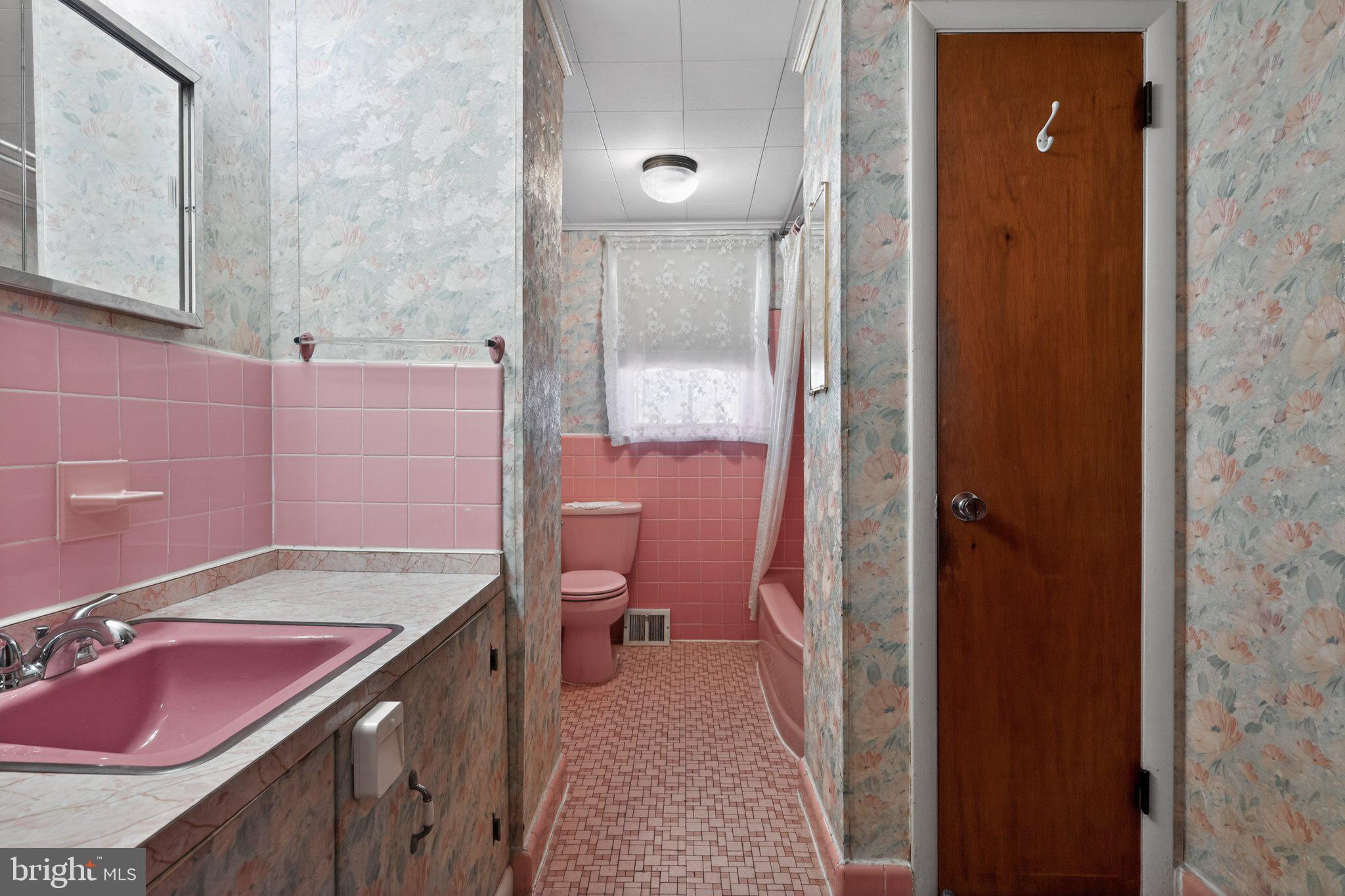 SOMERTON - Residential