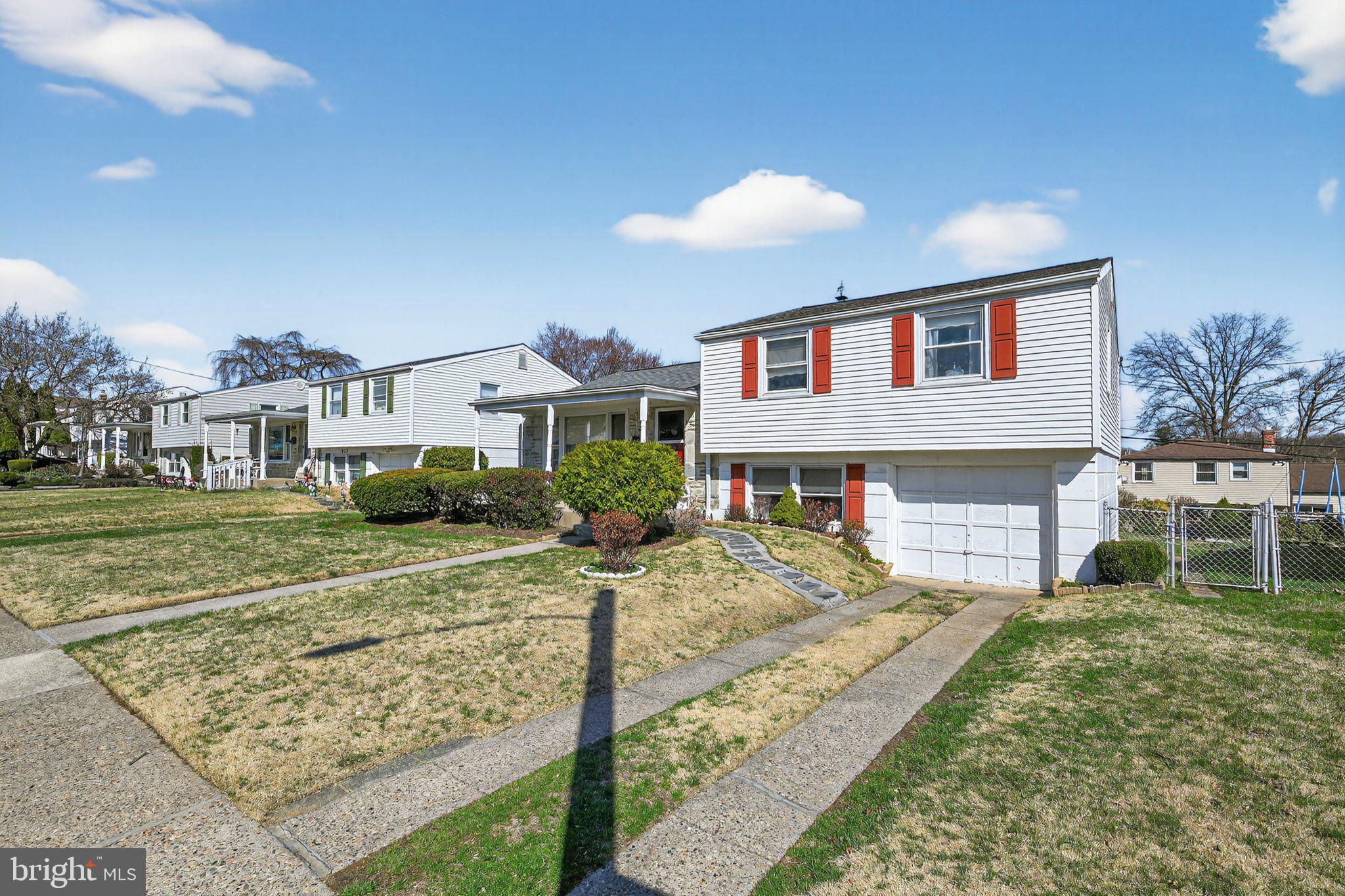 SOMERTON - Residential