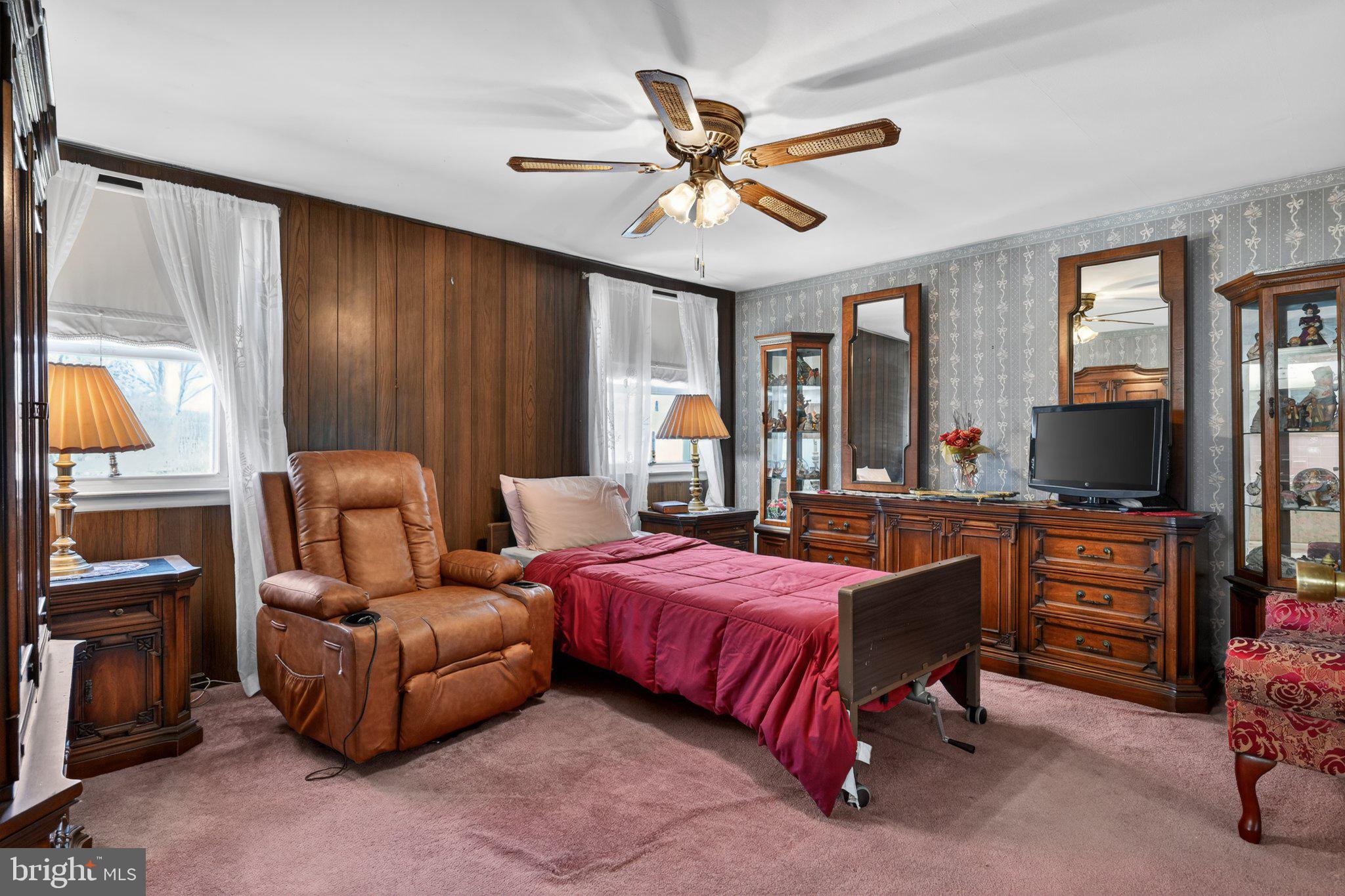 SOMERTON - Residential